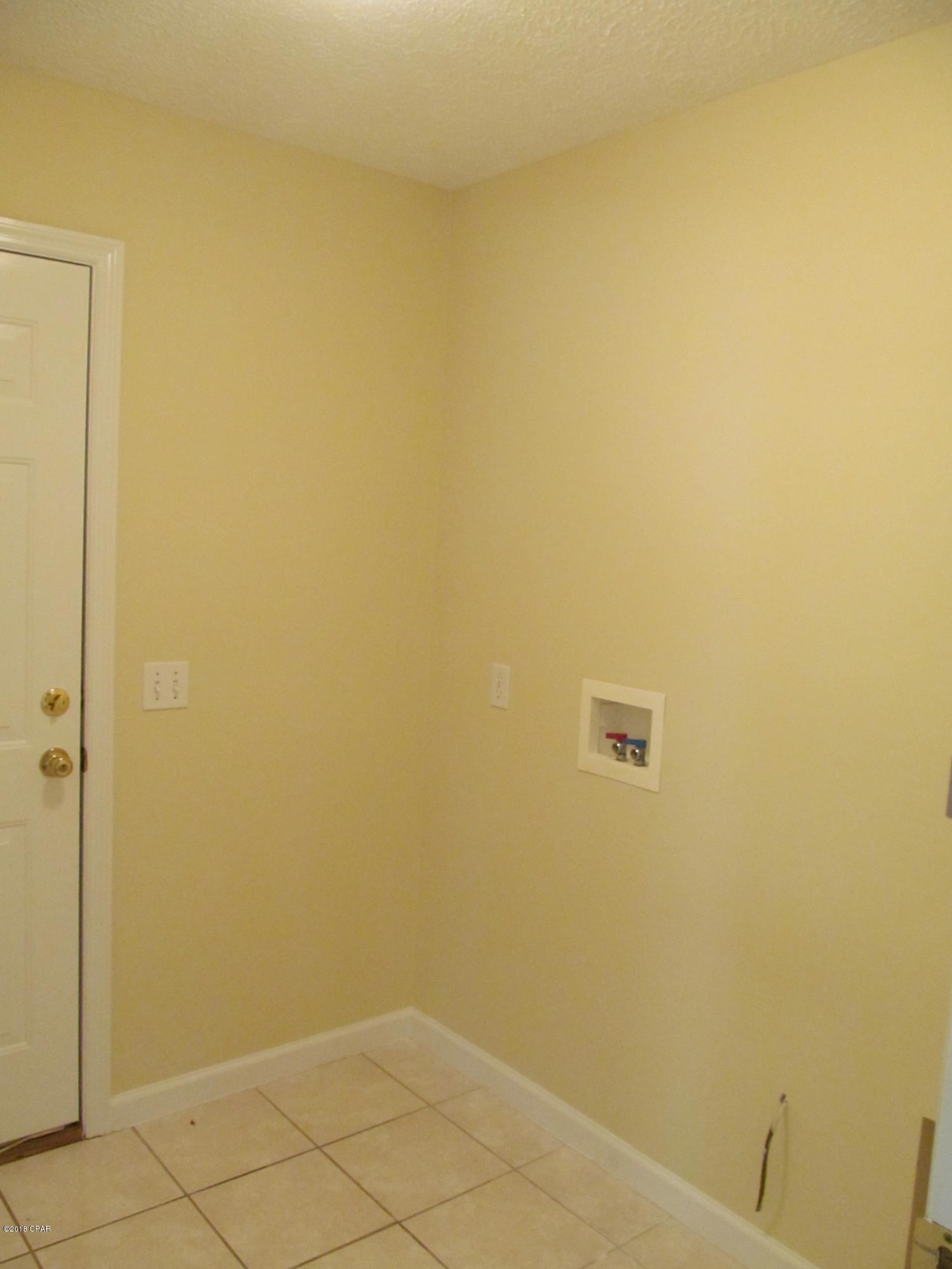 Hidden Pines Phase I - Residential Lease