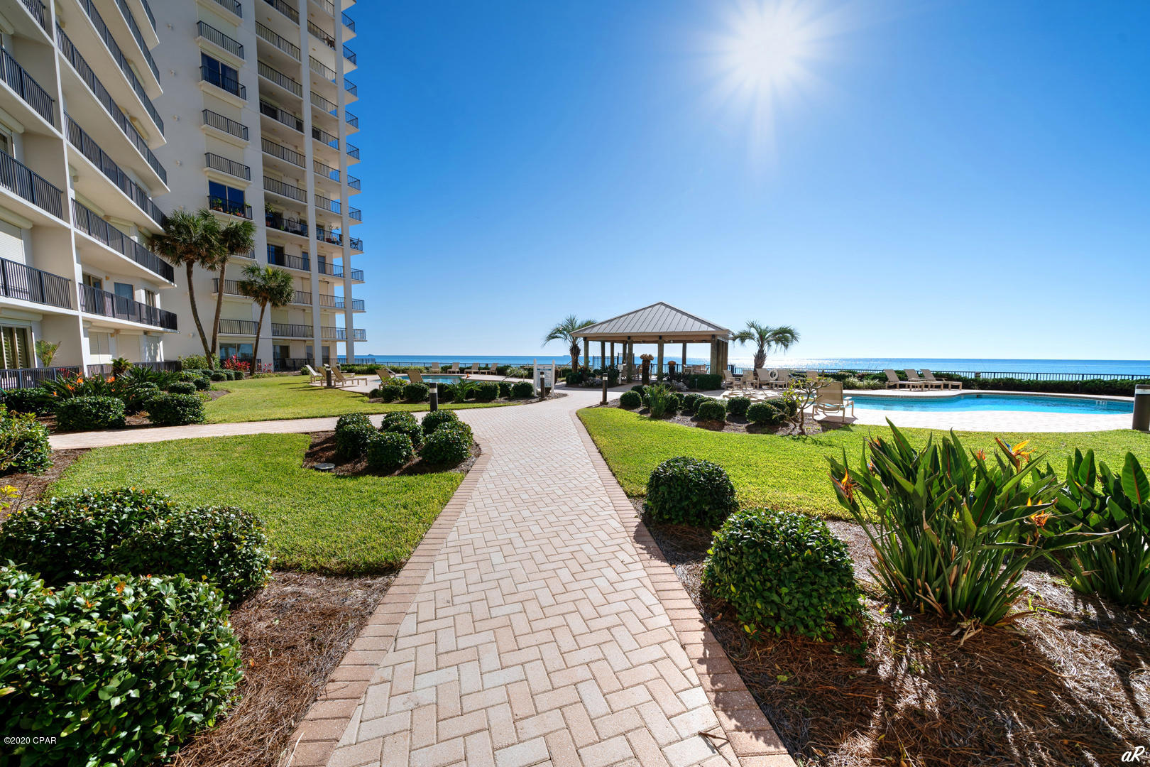 Summerwinds Condo - Residential