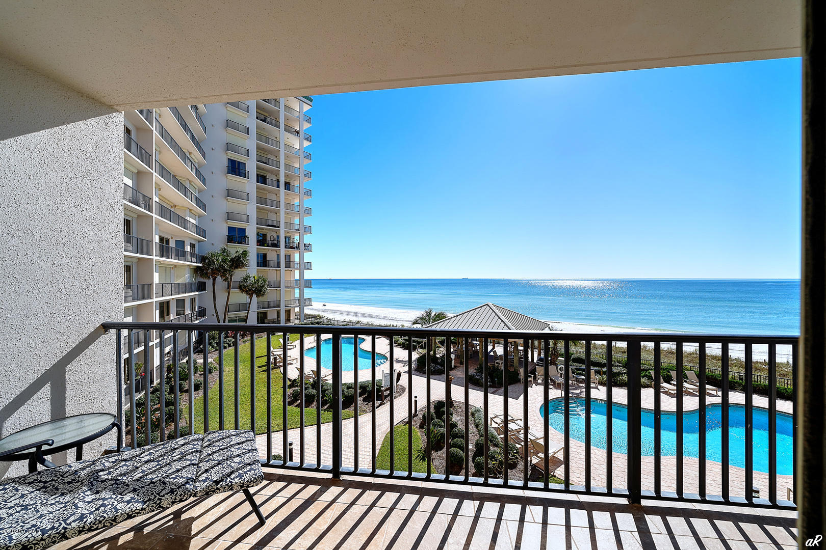 Summerwinds Condo - Residential