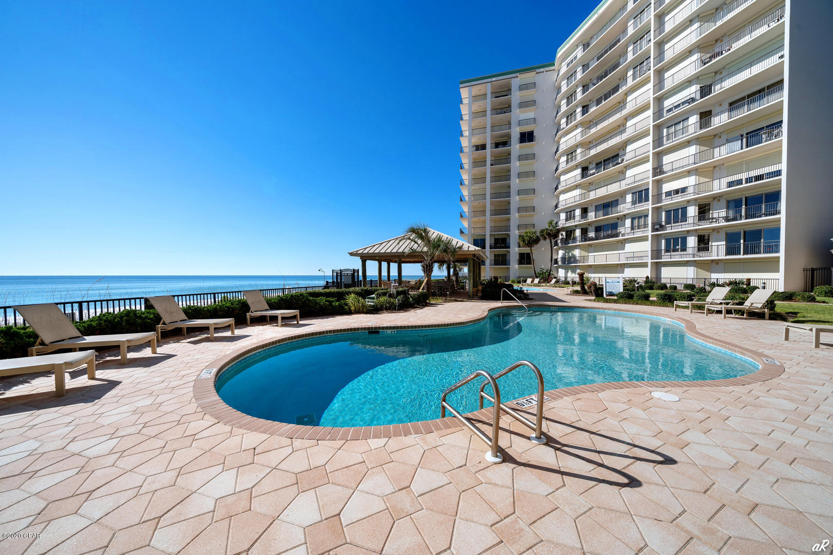 Summerwinds Condo - Residential