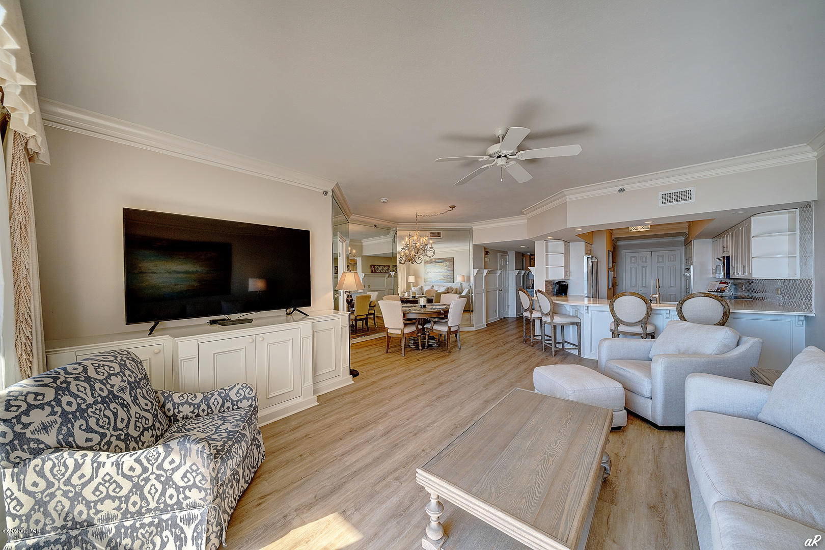 Summerwinds Condo - Residential