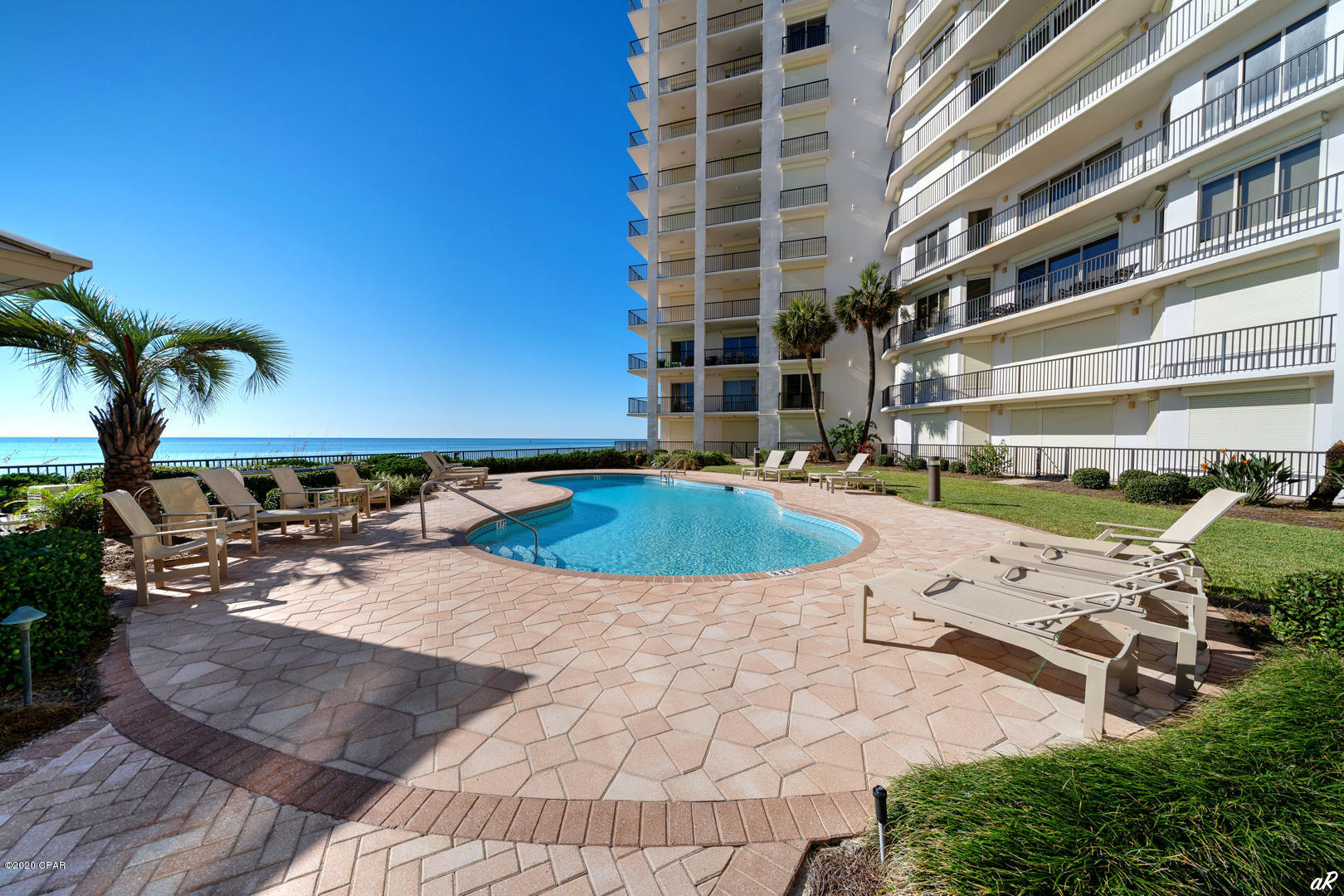 Summerwinds Condo - Residential