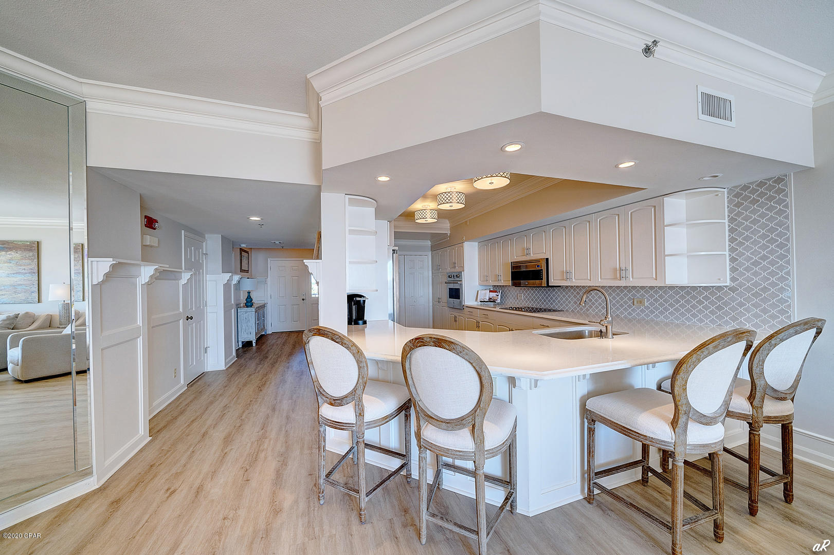 Summerwinds Condo - Residential