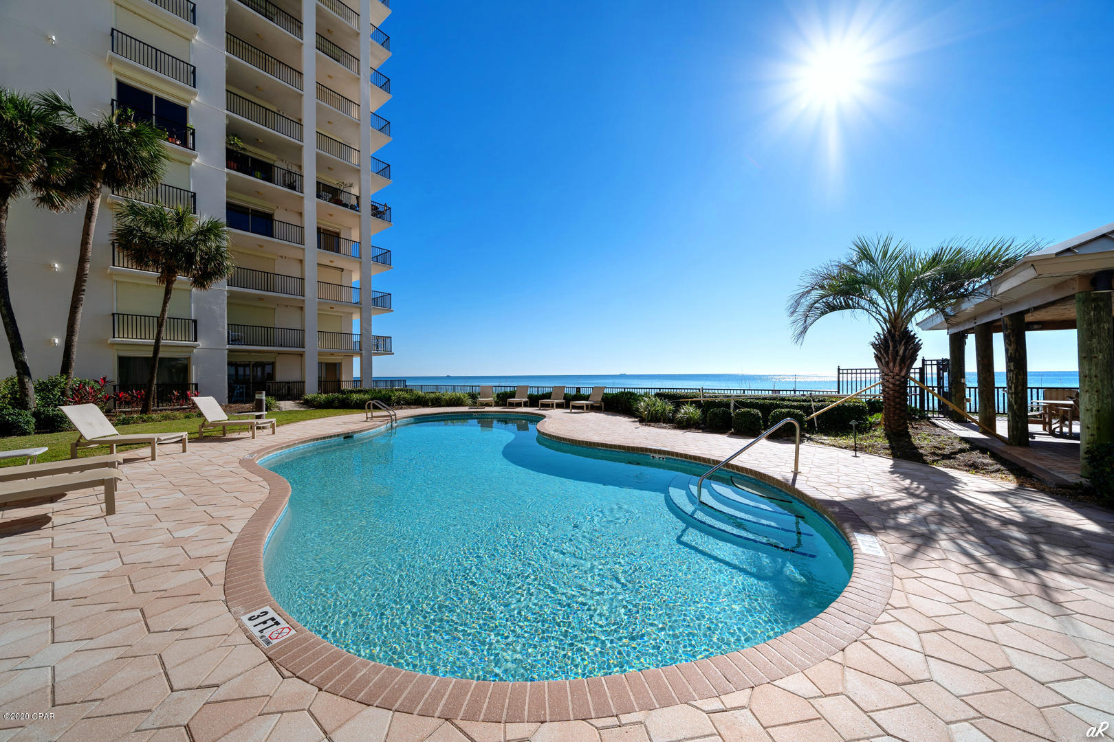 Summerwinds Condo - Residential