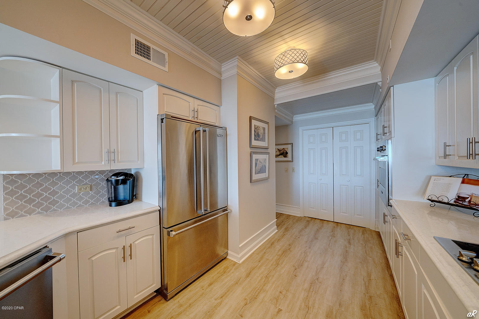 Summerwinds Condo - Residential