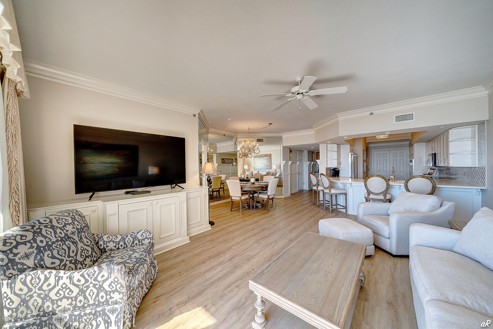 Summerwinds Condo - Residential