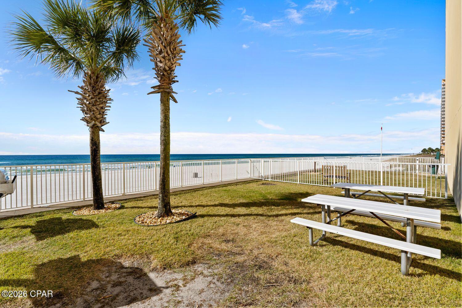 Tropic Winds - Residential