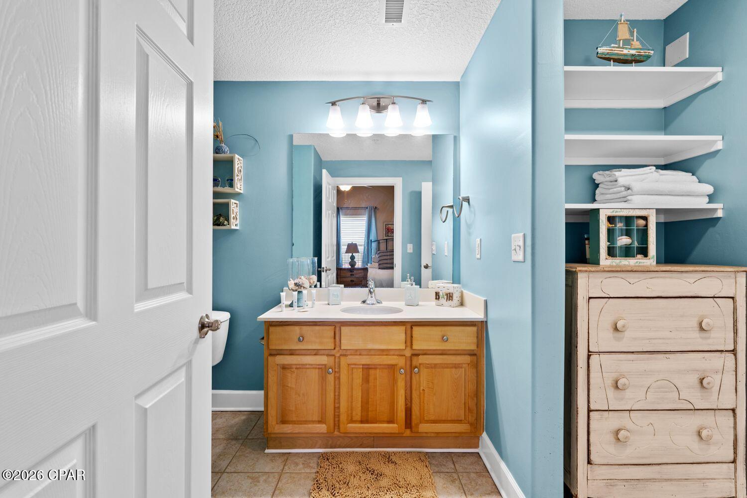 Tropic Winds - Residential