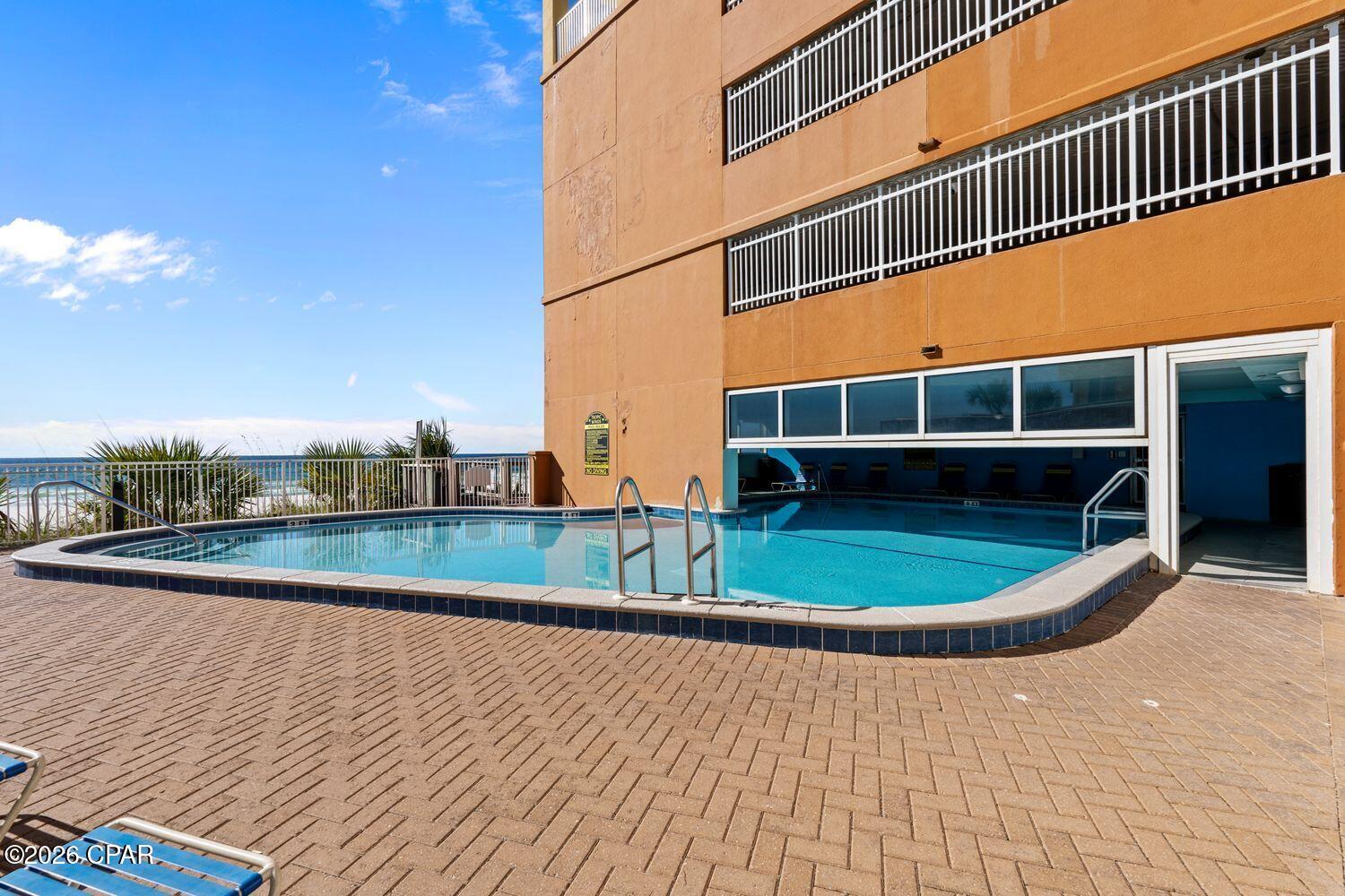 Tropic Winds - Residential