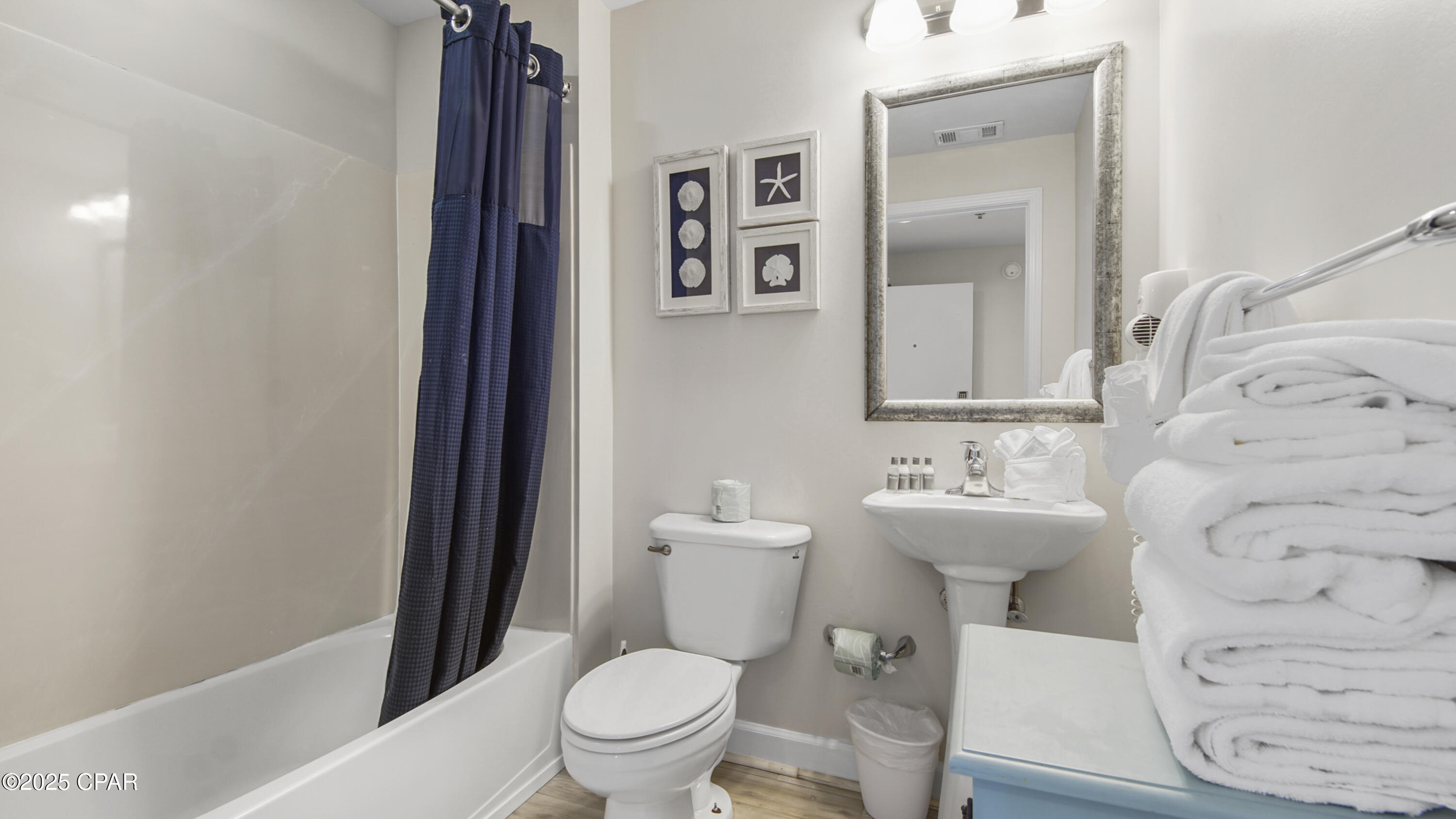 Splash Condo - Residential