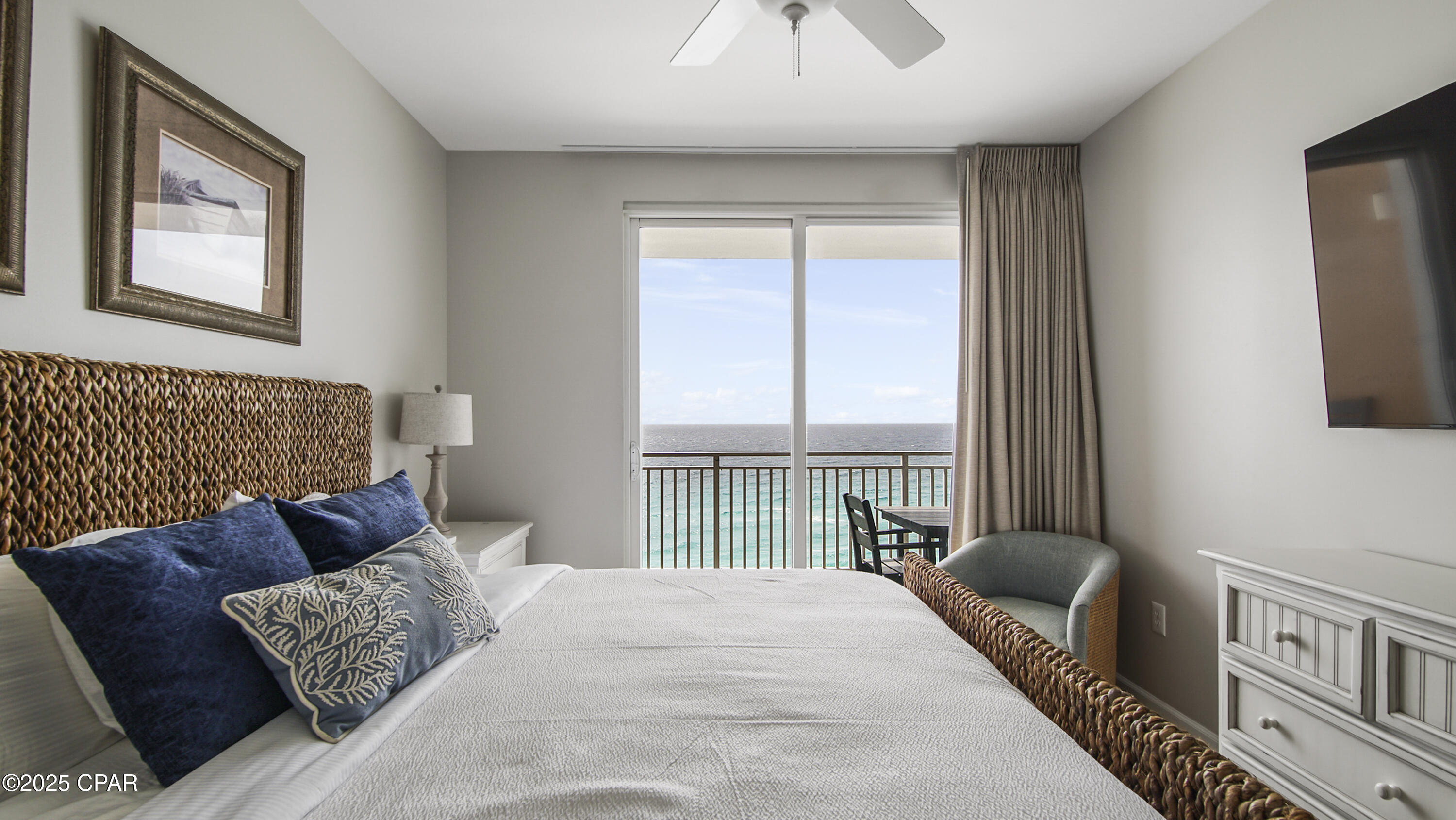 Splash Condo - Residential