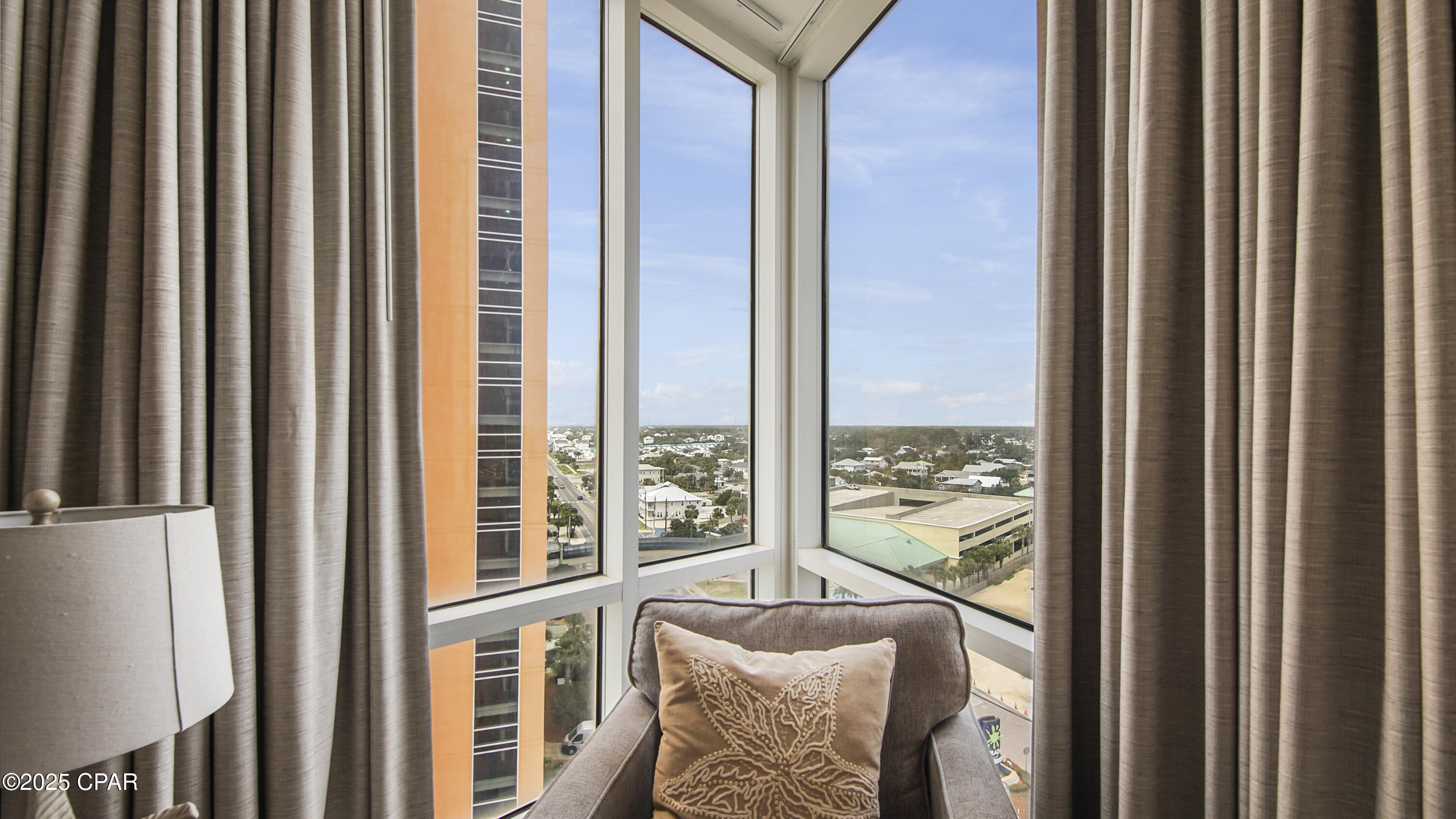 Splash Condo - Residential