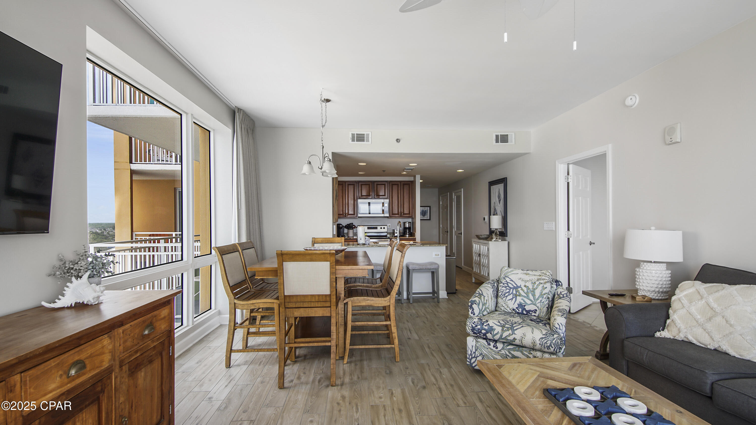 Splash Condo - Residential