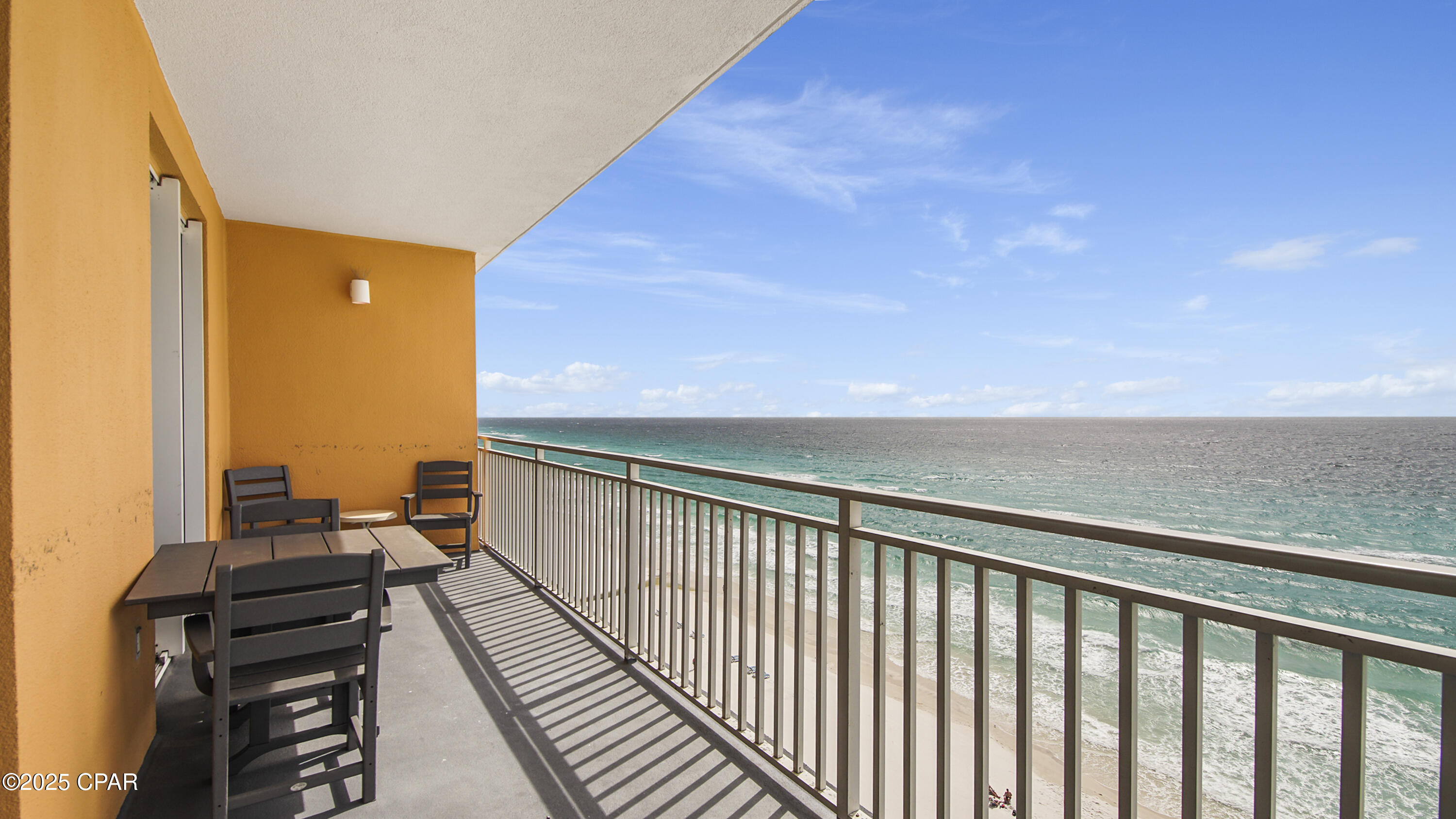 Splash Condo - Residential