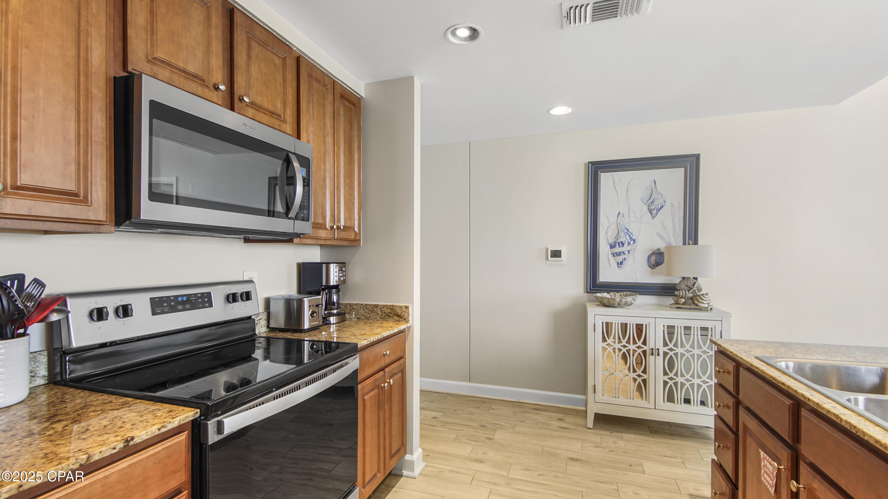 Splash Condo - Residential