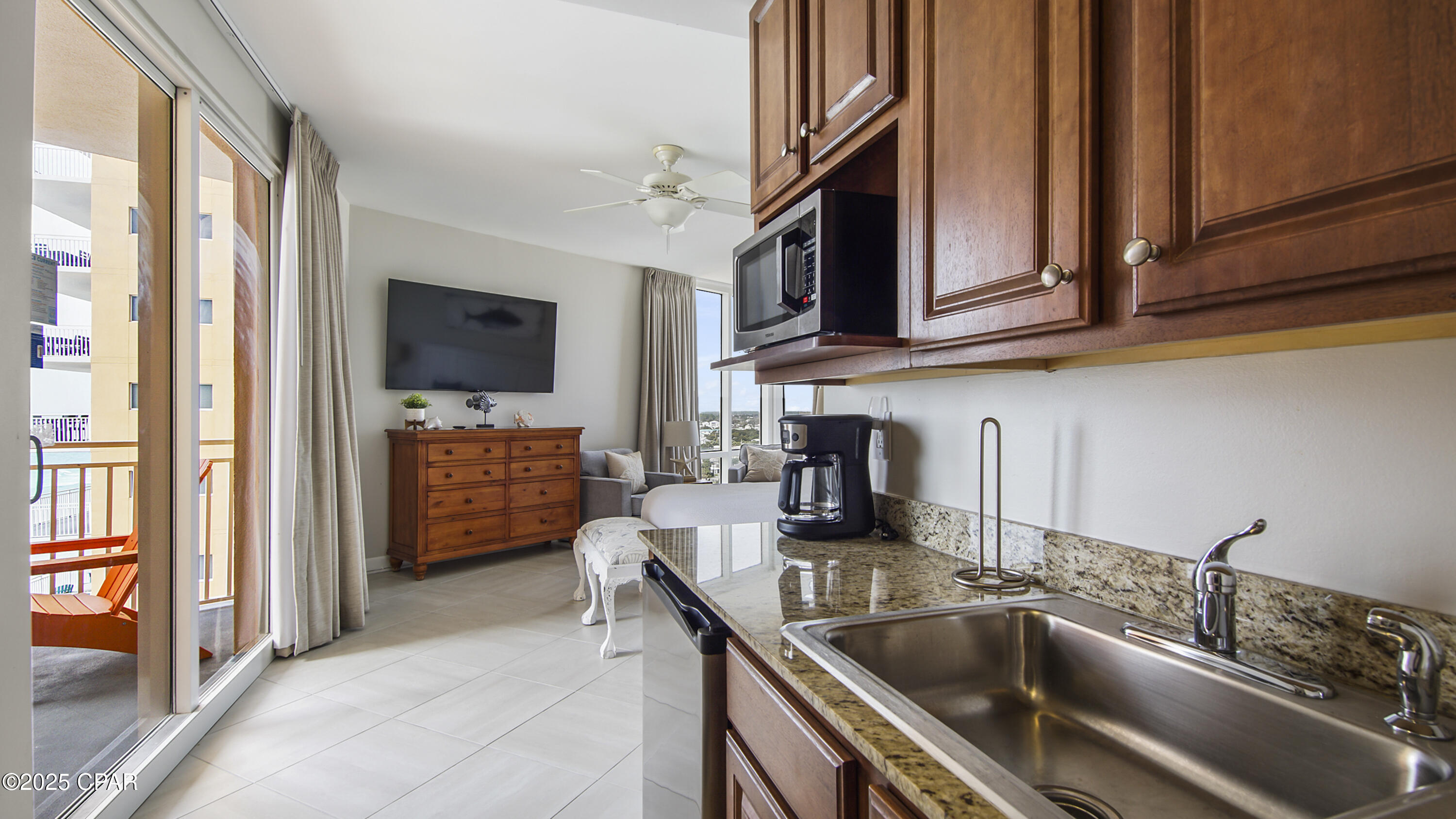 Splash Condo - Residential