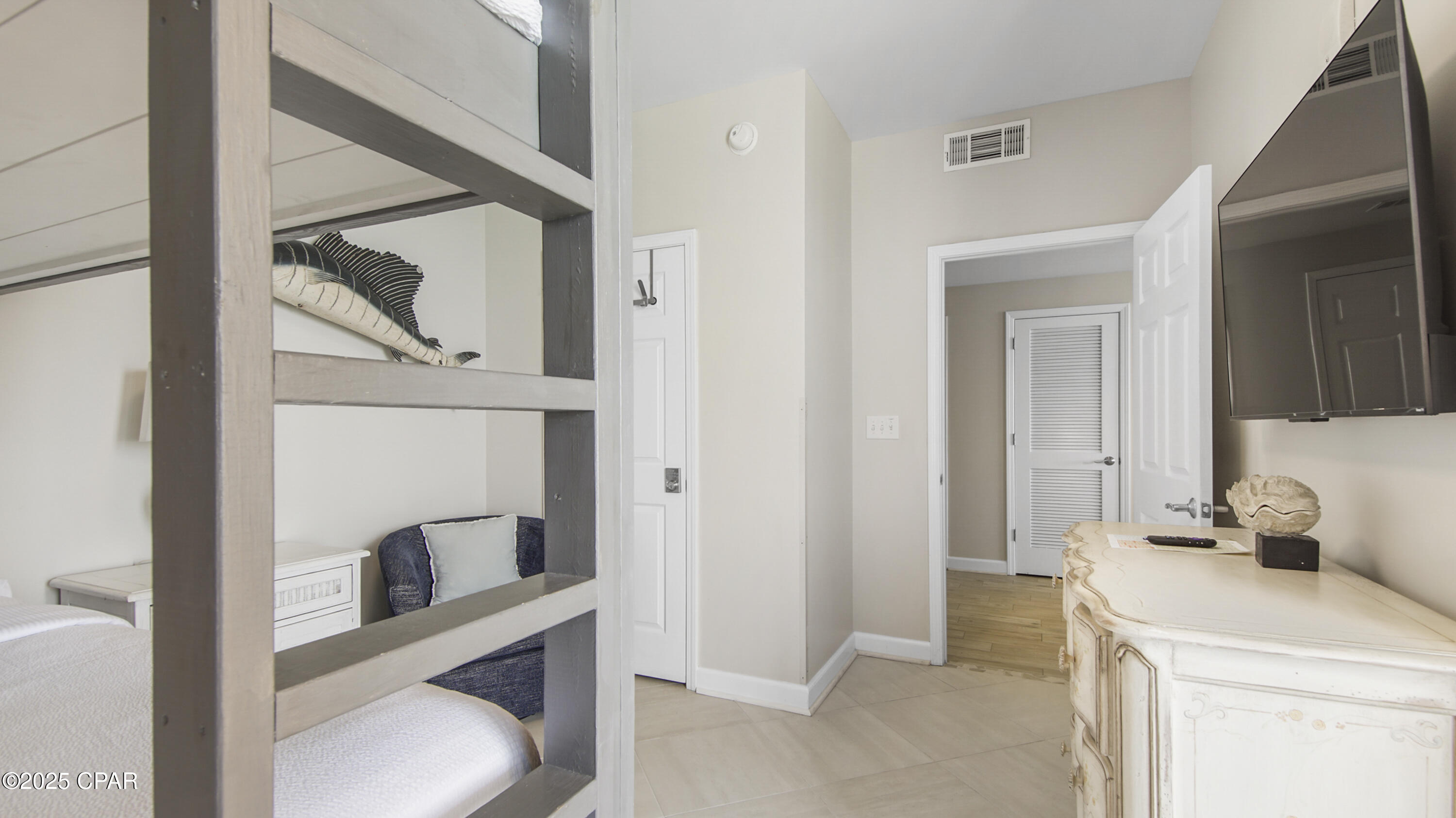 Splash Condo - Residential