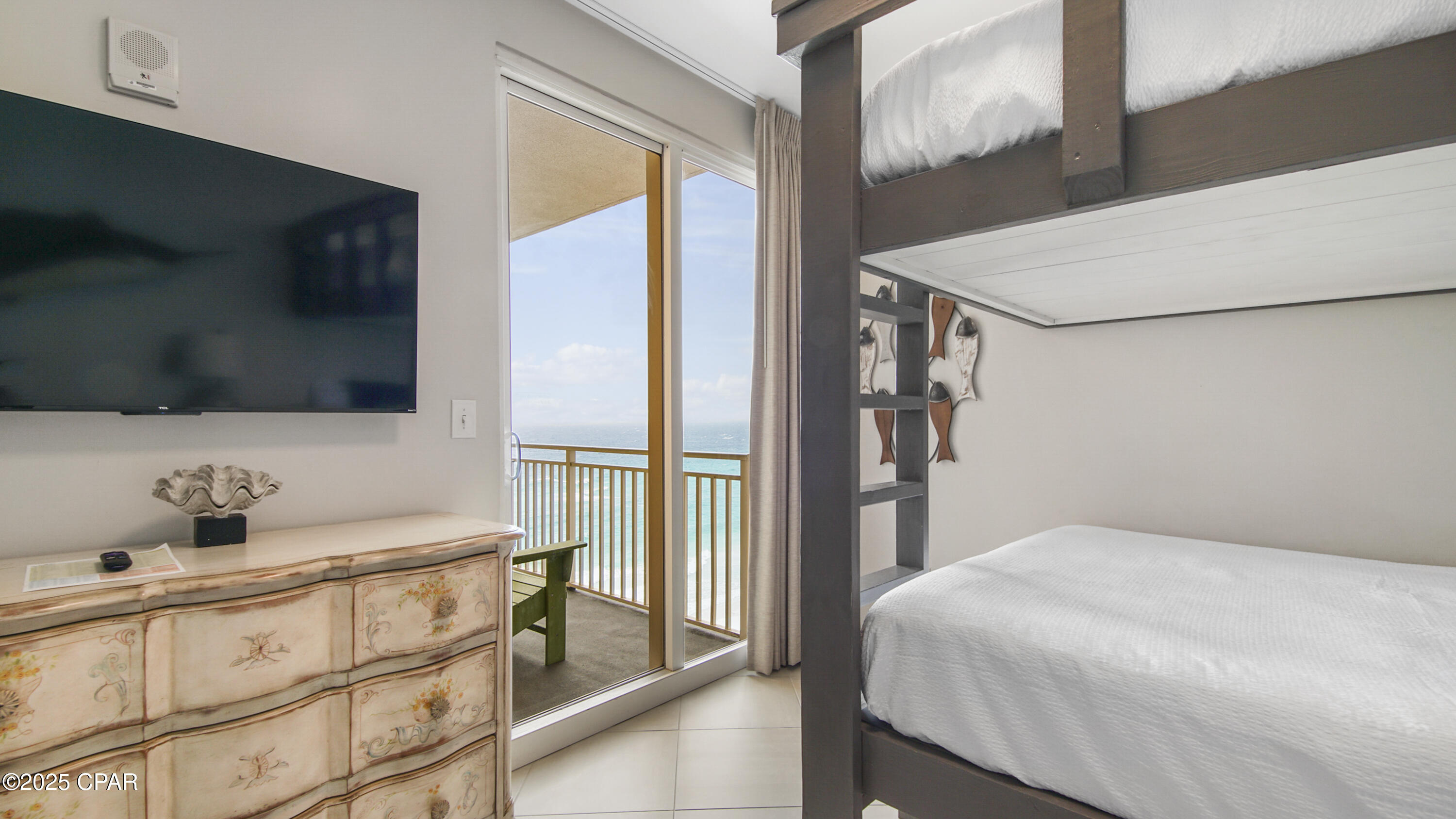 Splash Condo - Residential