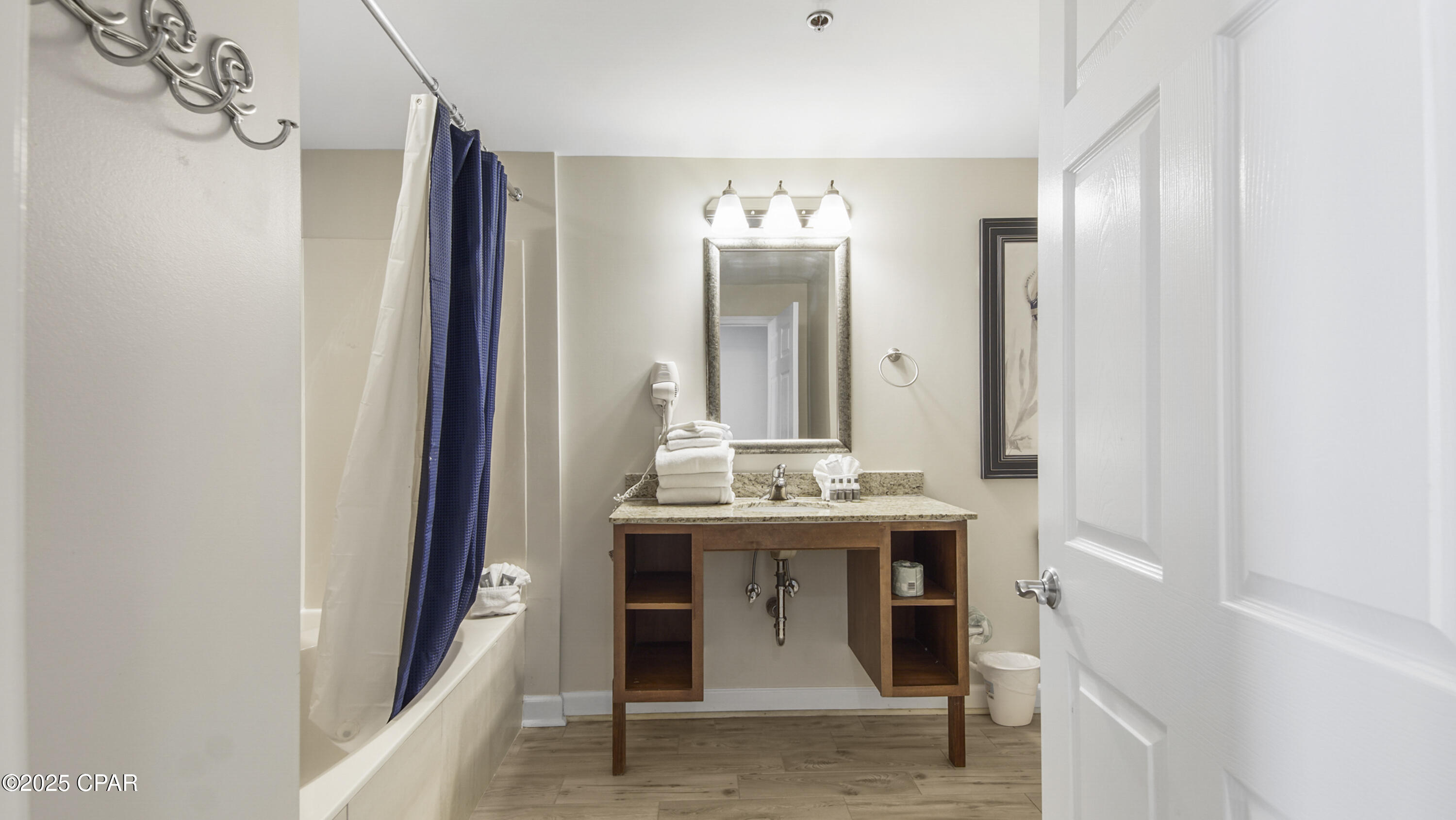 Splash Condo - Residential