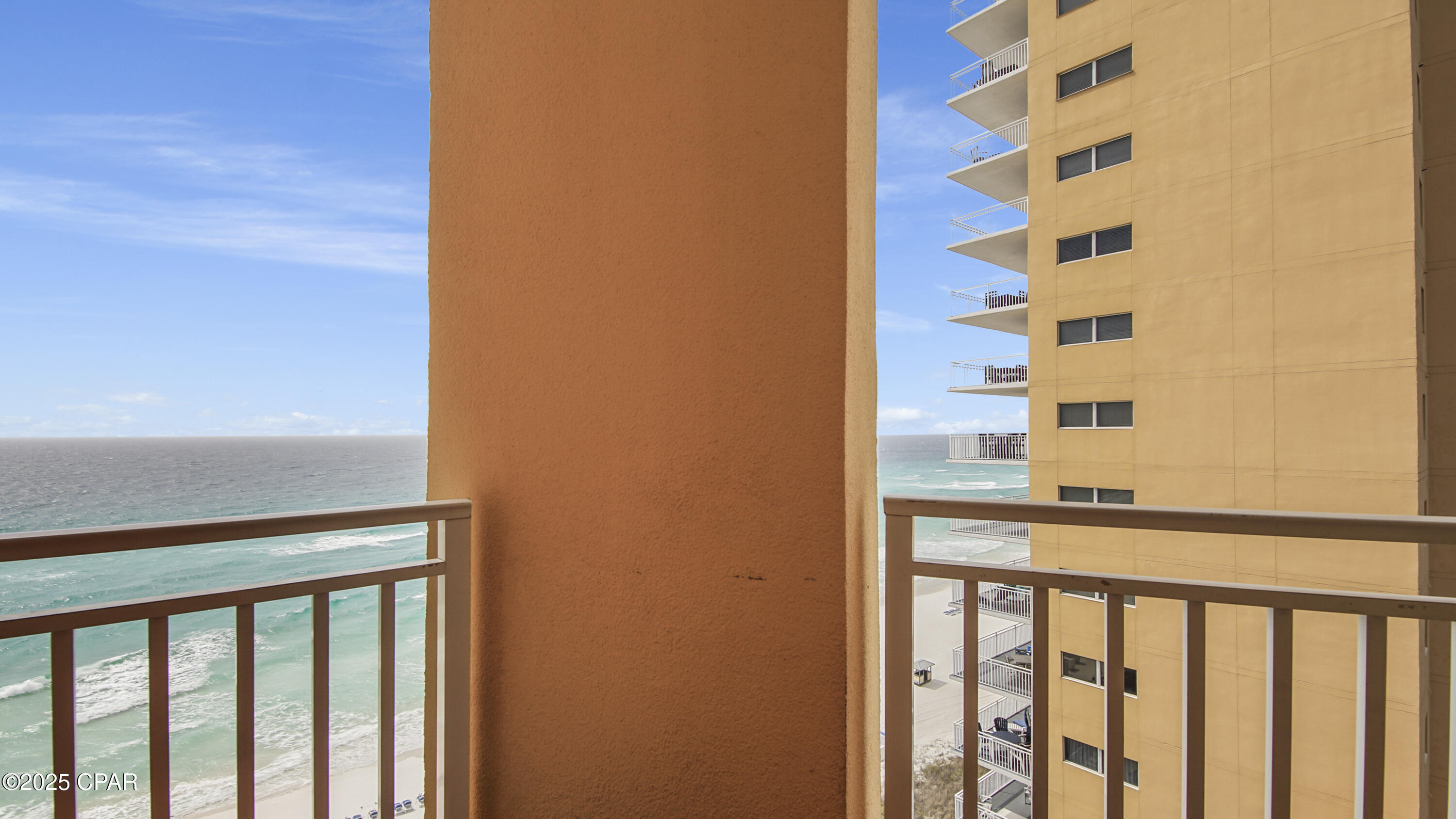 Splash Condo - Residential