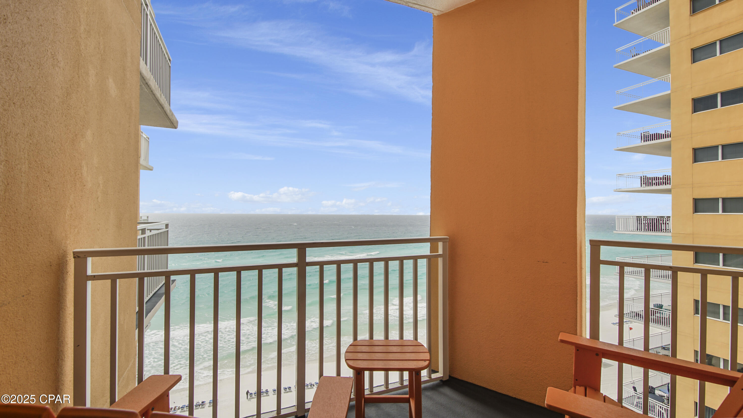 Splash Condo - Residential