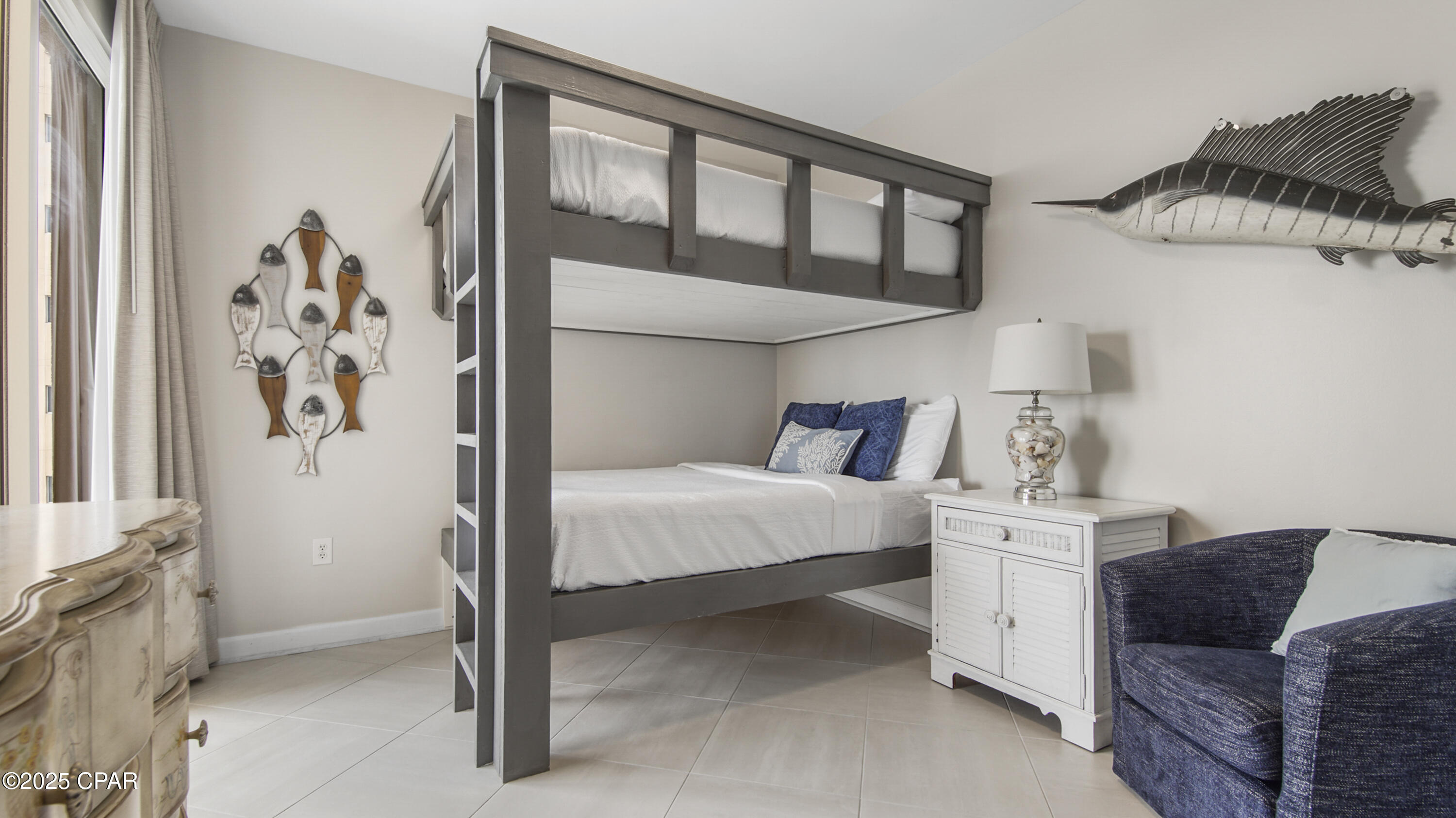 Splash Condo - Residential