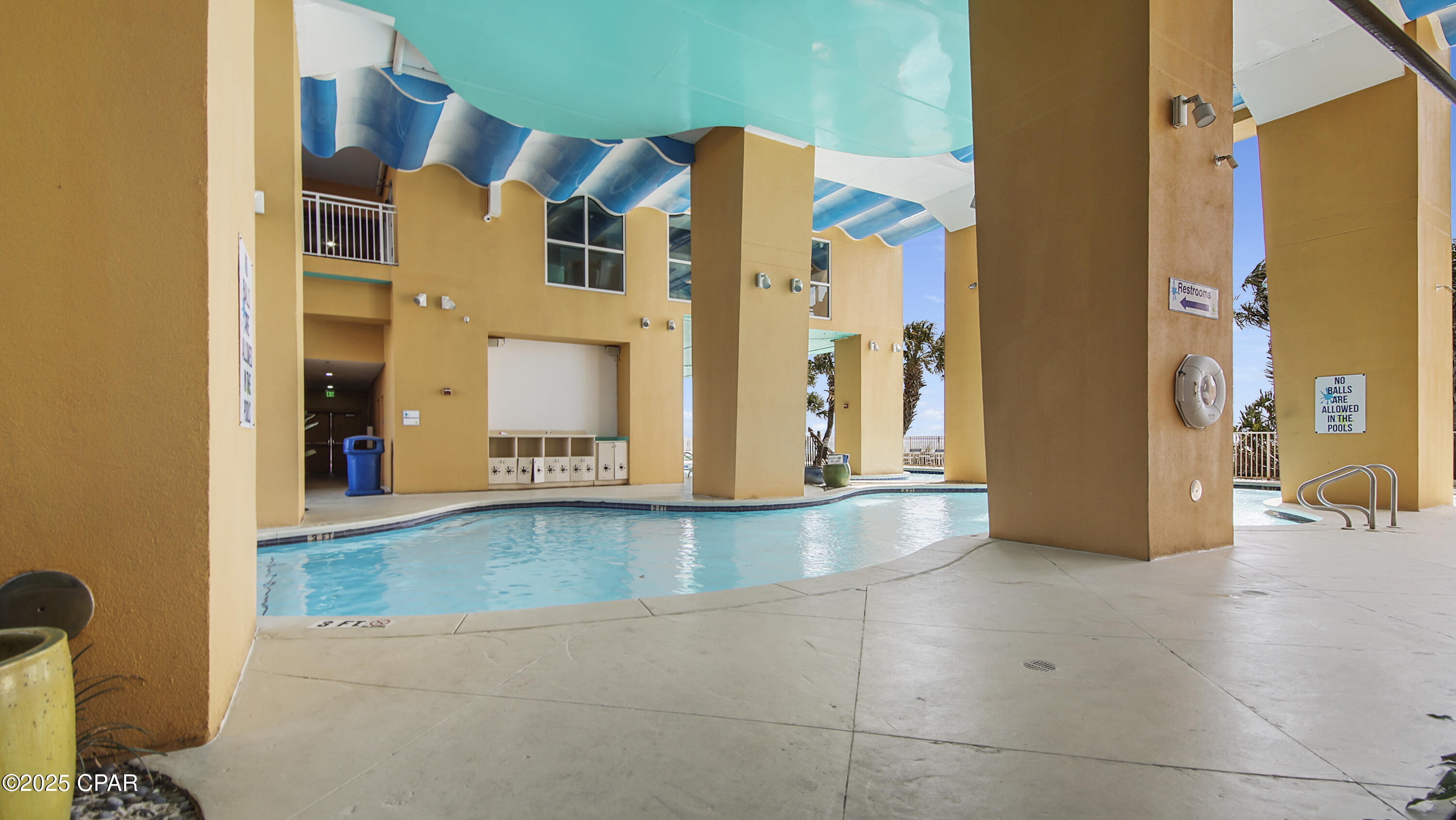 Splash Condo - Residential