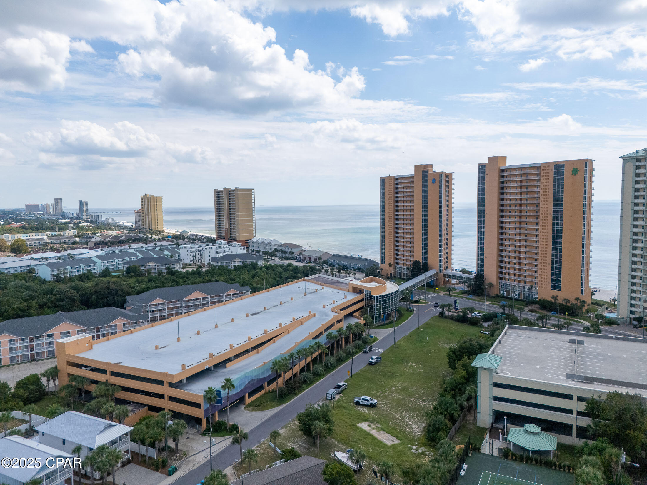 Splash Condo - Residential