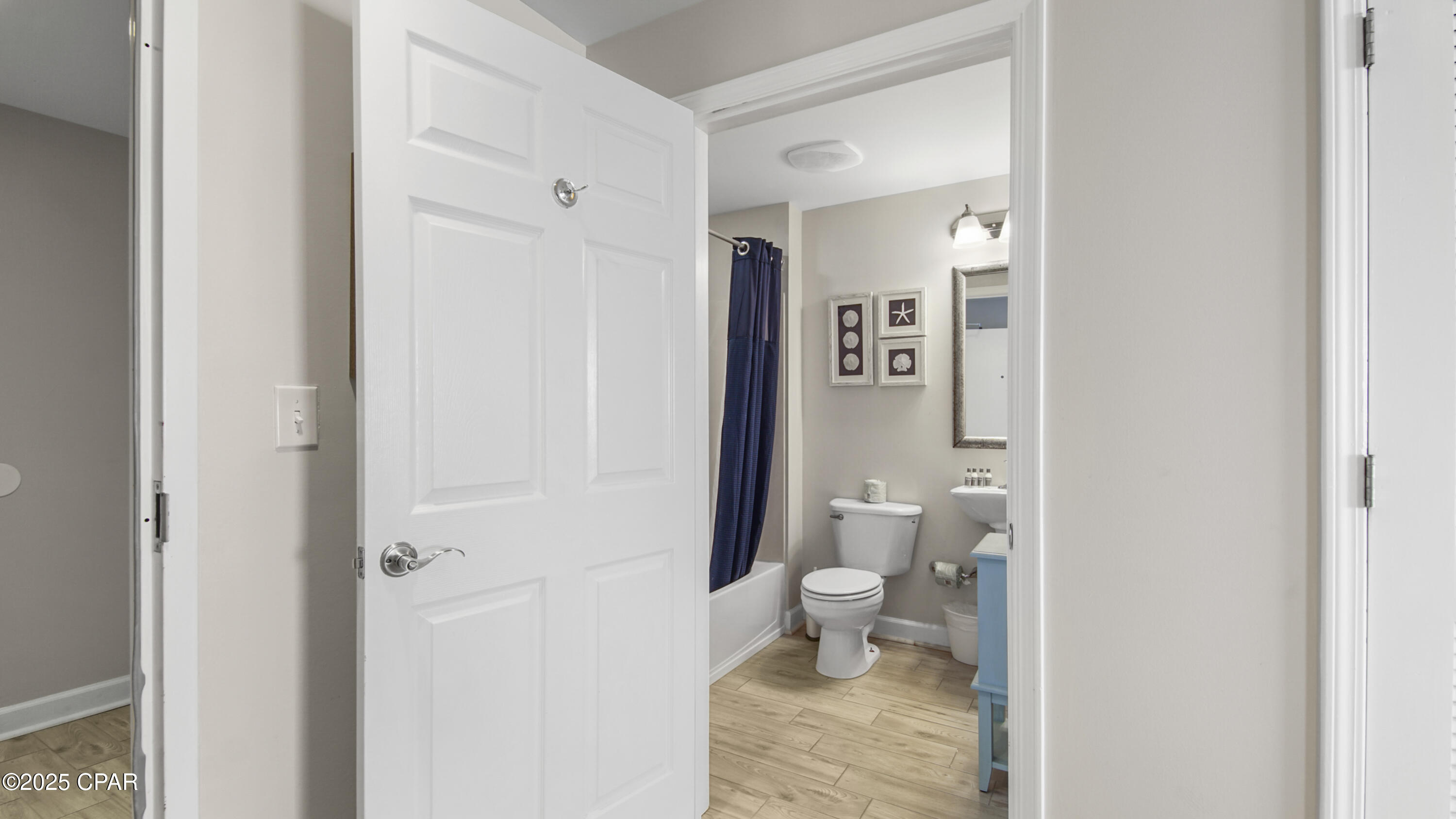 Splash Condo - Residential