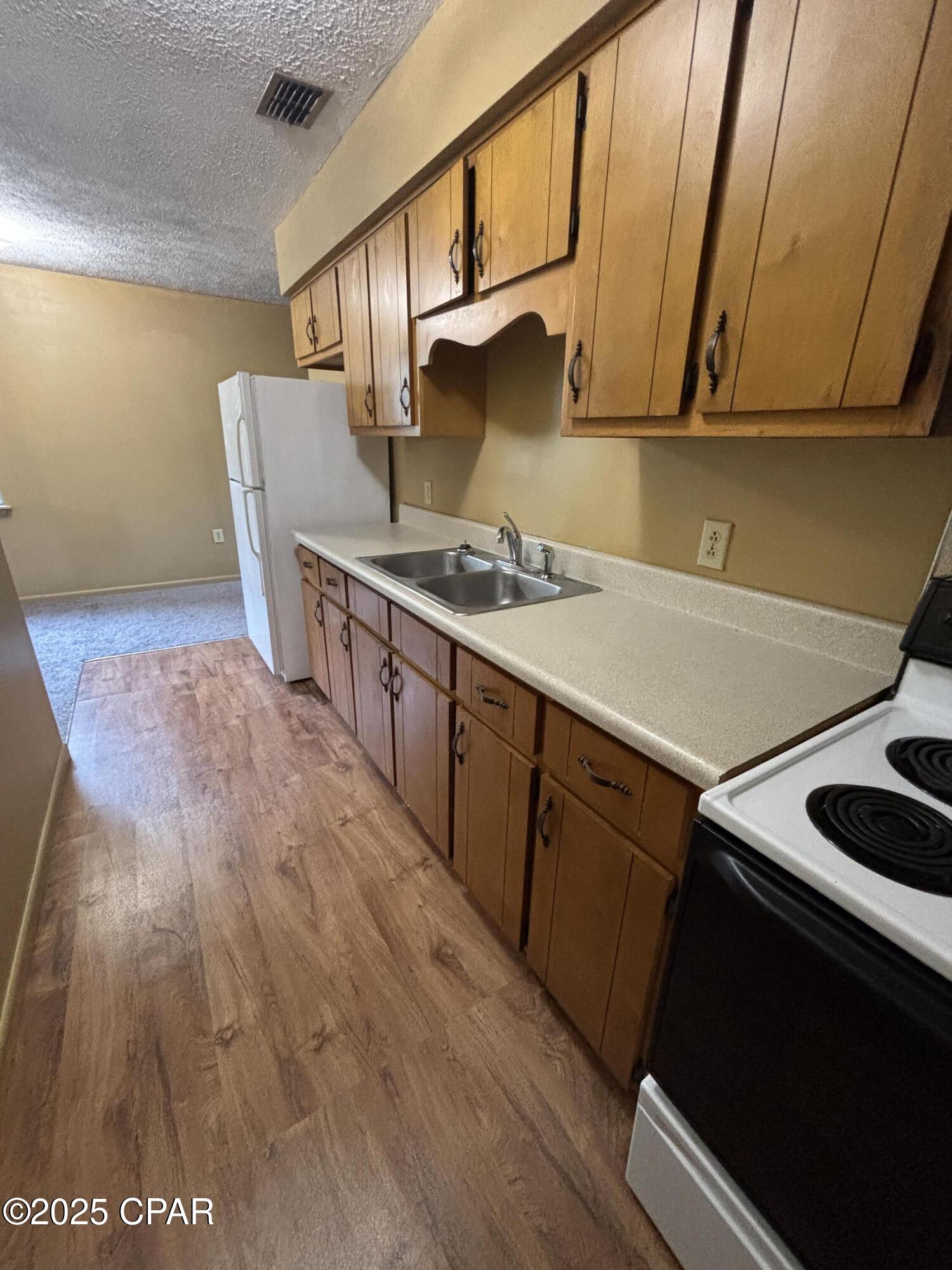 [No Recorded Subdiv] - Residential Lease