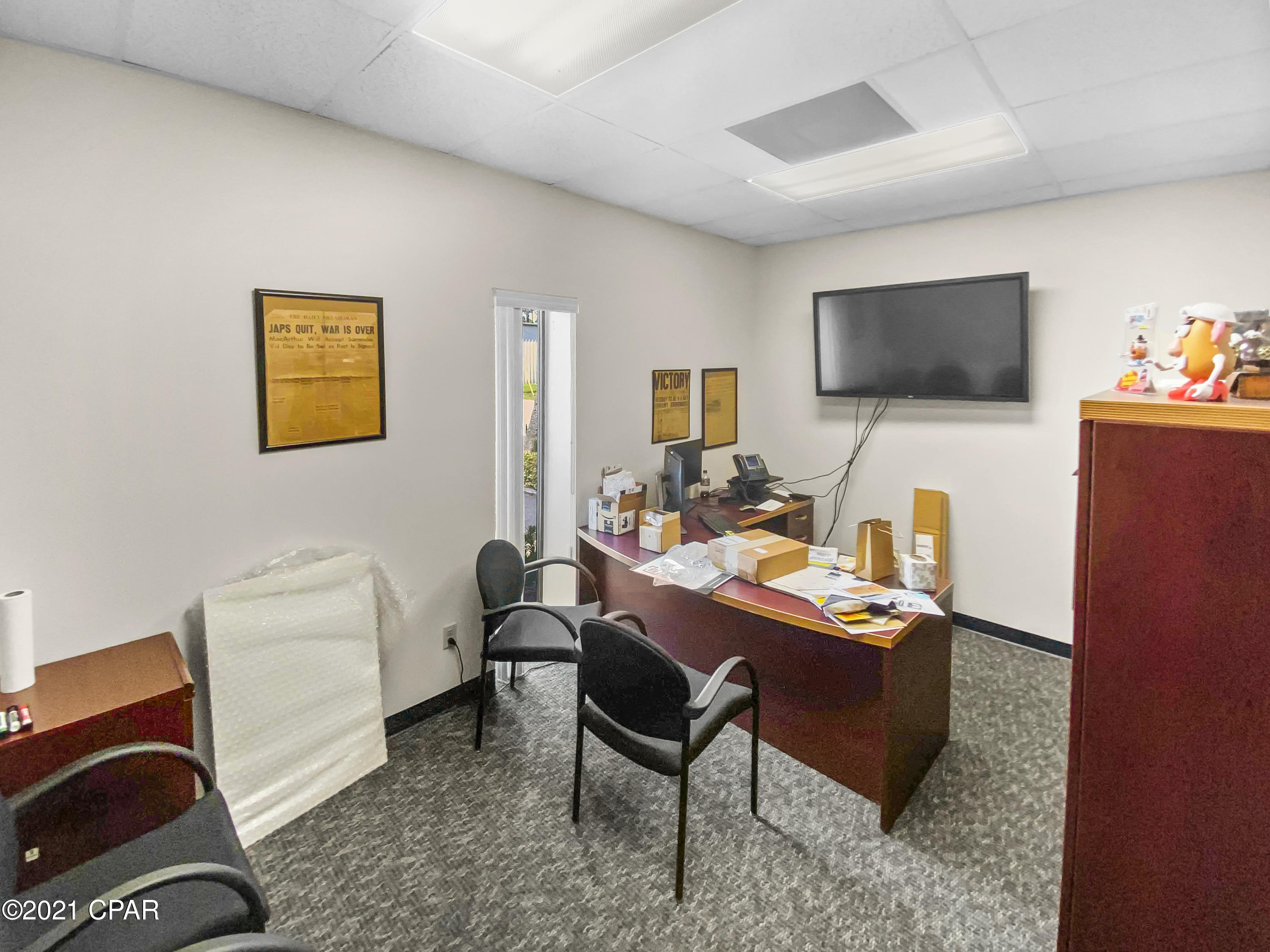 Holley Street Commercila Park - Commercial Lease