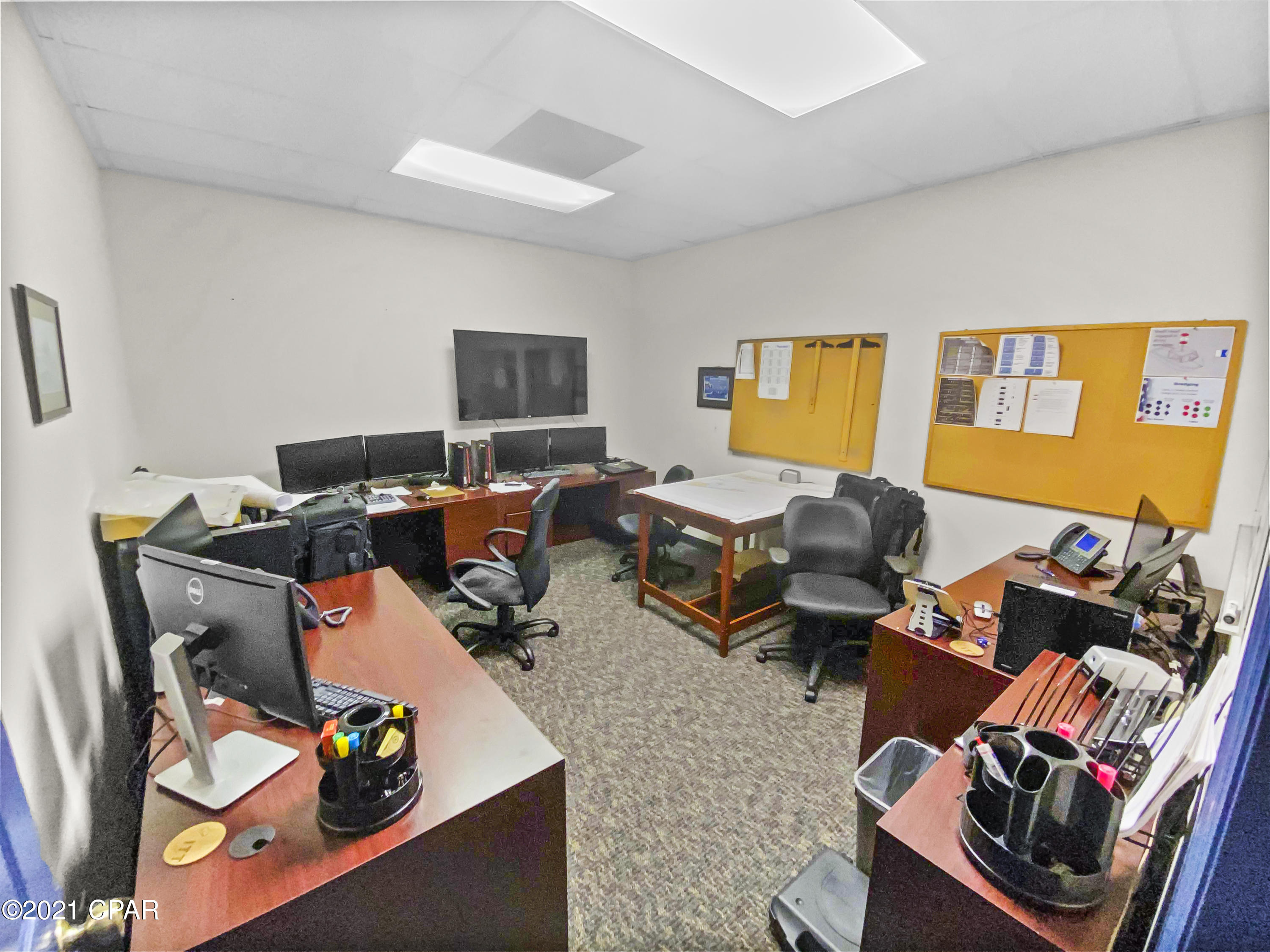 Holley Street Commercila Park - Commercial Lease