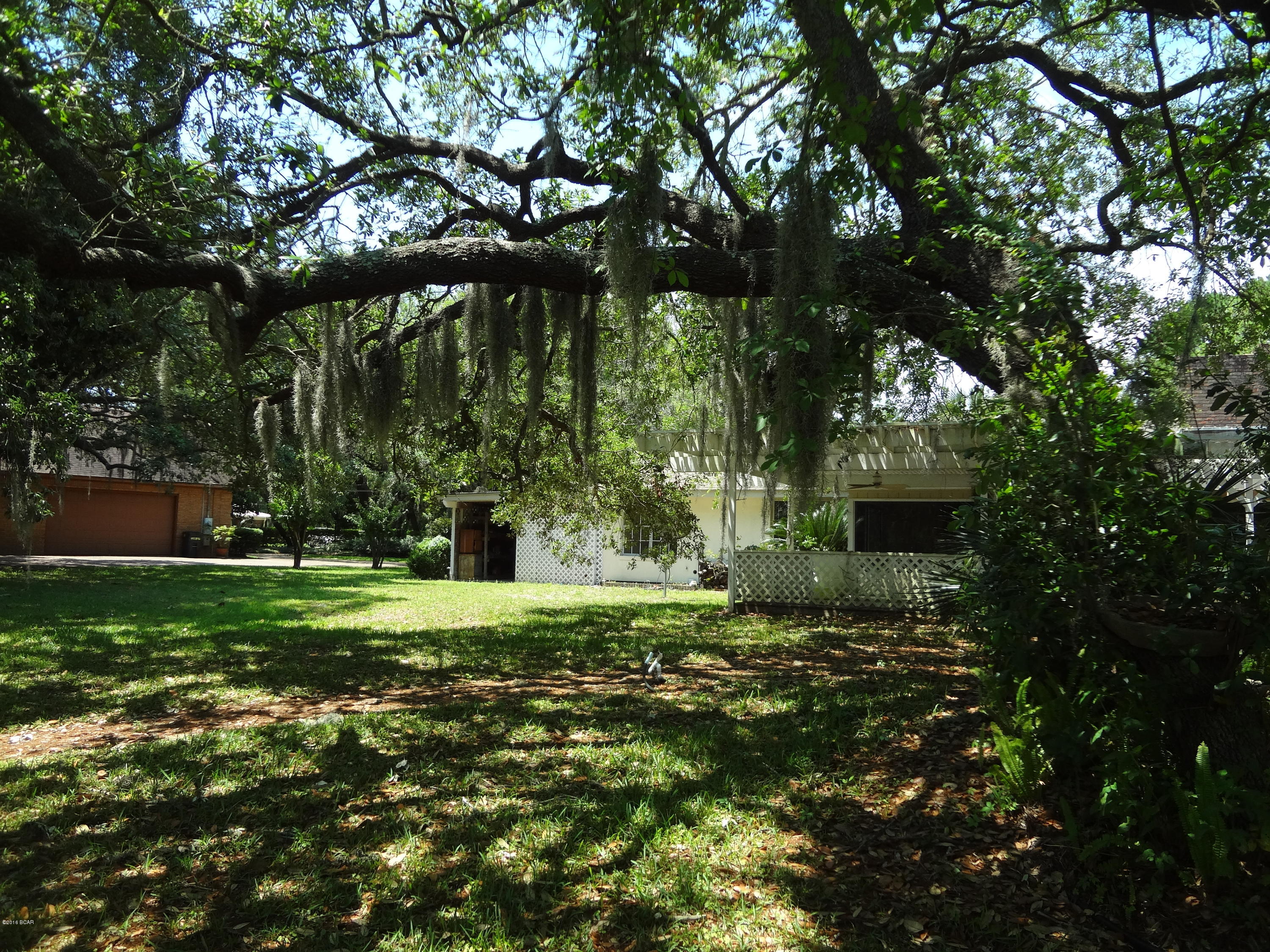 Baywood Shores Estates - Residential