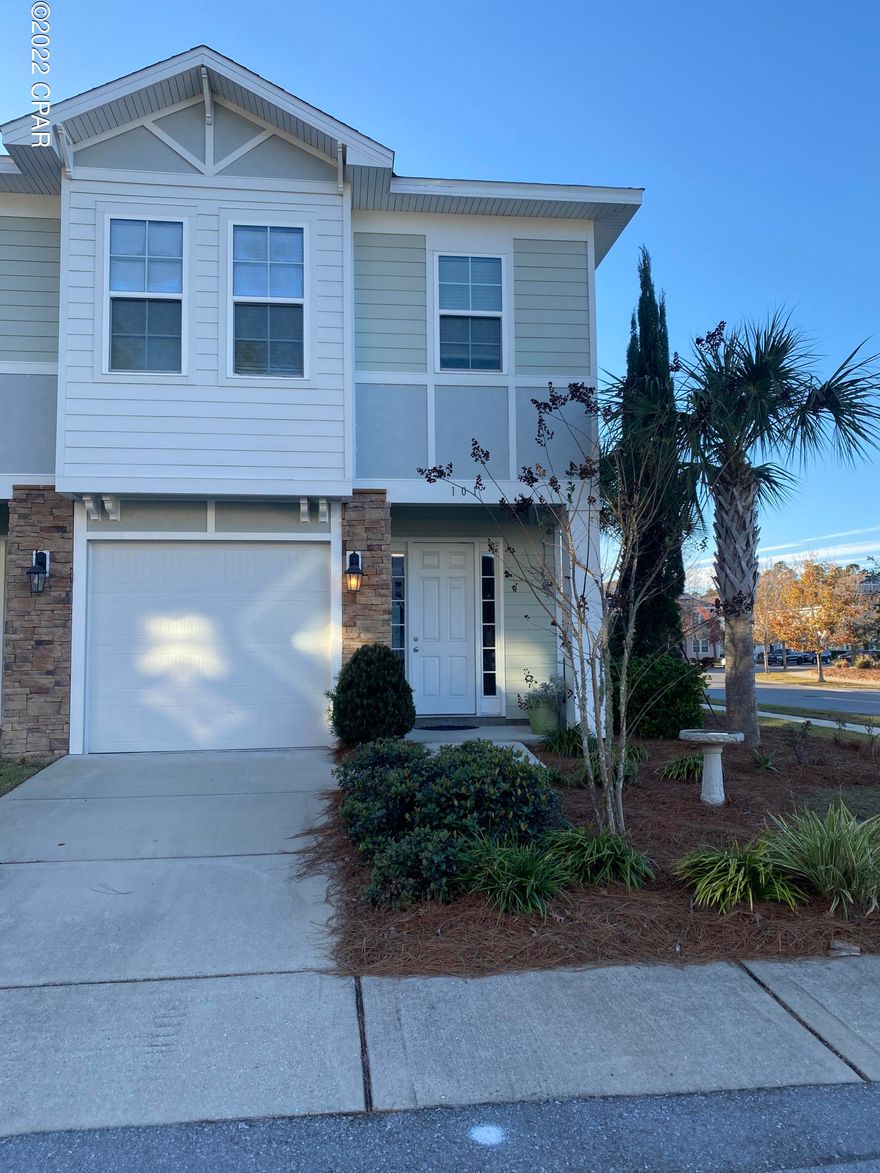 Available for a 12 month lease! Unfurnished, spacious 3 bed/ 2.5 bath home in close proximity to restaurants, retail and entertainment.  This charming townhome is a corner lot with a fenced in yard.  Inside you will find granite countertops, vinyl planking flooring, plenty of closet space all within walking distance to Arnold High School