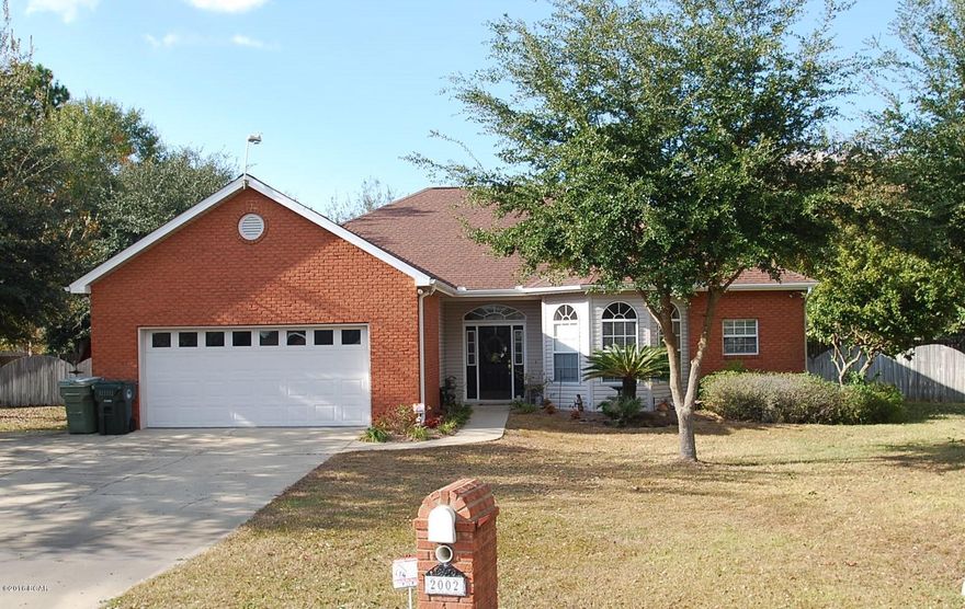 Make your appointment to see this beautiful 4 bedroom home in Mowat Highlands tucked into the end of of a culdesac street. This split floor plan has 2 bedrooms and a bath on one side of home and a large Master Suite on the other. The 4th bedroom is off the large living room and family room/den and could be used as office. The kitchen is spacious with nice cabinetry and plenty of counter top space. The island doubles as a breakfast bar, fitting 2-3 bar stools. There is a eat in kitchen and room for bigger dining table if needed. The Master Bath has double vanities, Jacuzzi tub, separate shower, and two walk in closets. The Master Bedroom is big enough for your King Size bed with room to move around.

The inside of home was painted a neutral color 2 years ago and walls are still in great condition. The laundry room has utility tub, cabinets, and counter space. The door in laundry room leads out to double garage with painted floor. The home has a newer Security System installed and will come with a water filtration system. This backyard is hard to get in just one picture, it's big, big enough for yard space on one side and pool on the other. This home is mostly brick. Seller will supply existing home warranty through American Home Shield.