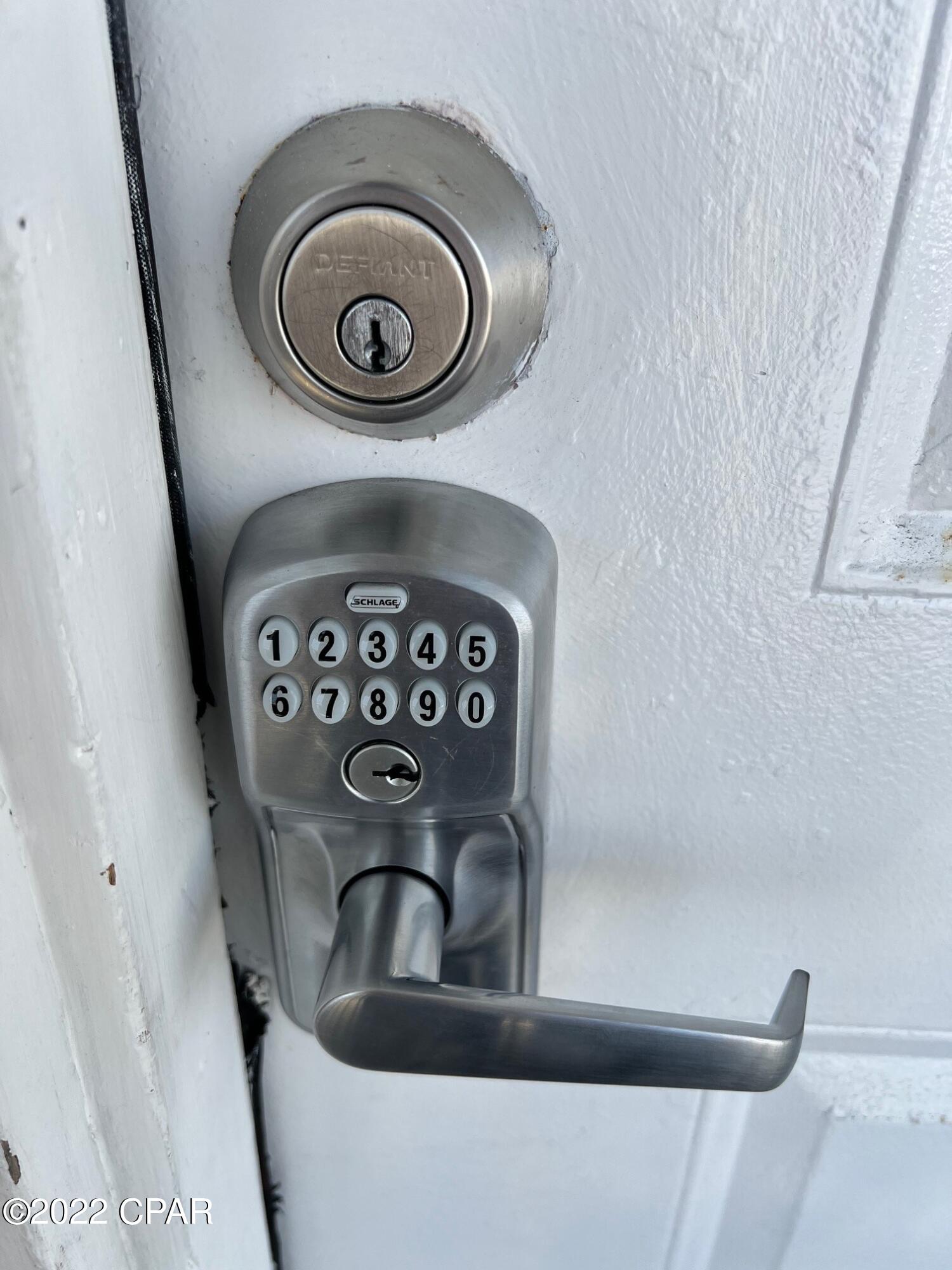 Lazy Daze Condo. - Residential