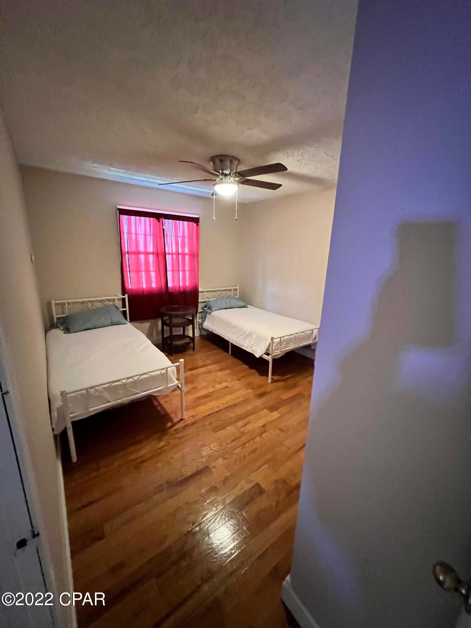 Lazy Daze Condo. - Residential