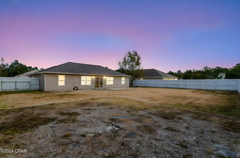 A home in Defuniak Springs