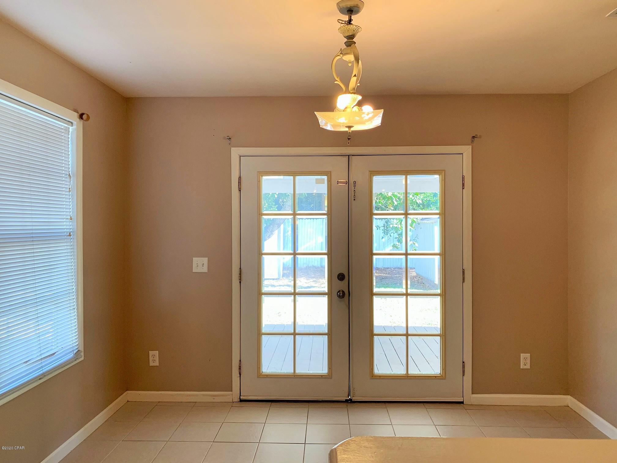 [No Recorded Subdiv] - Residential Lease