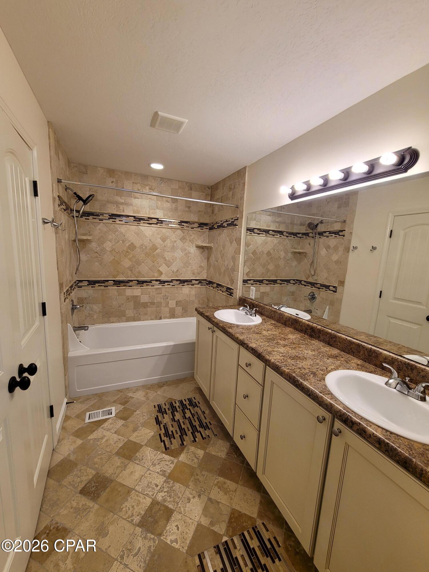 Quail Hollow - Residential Lease