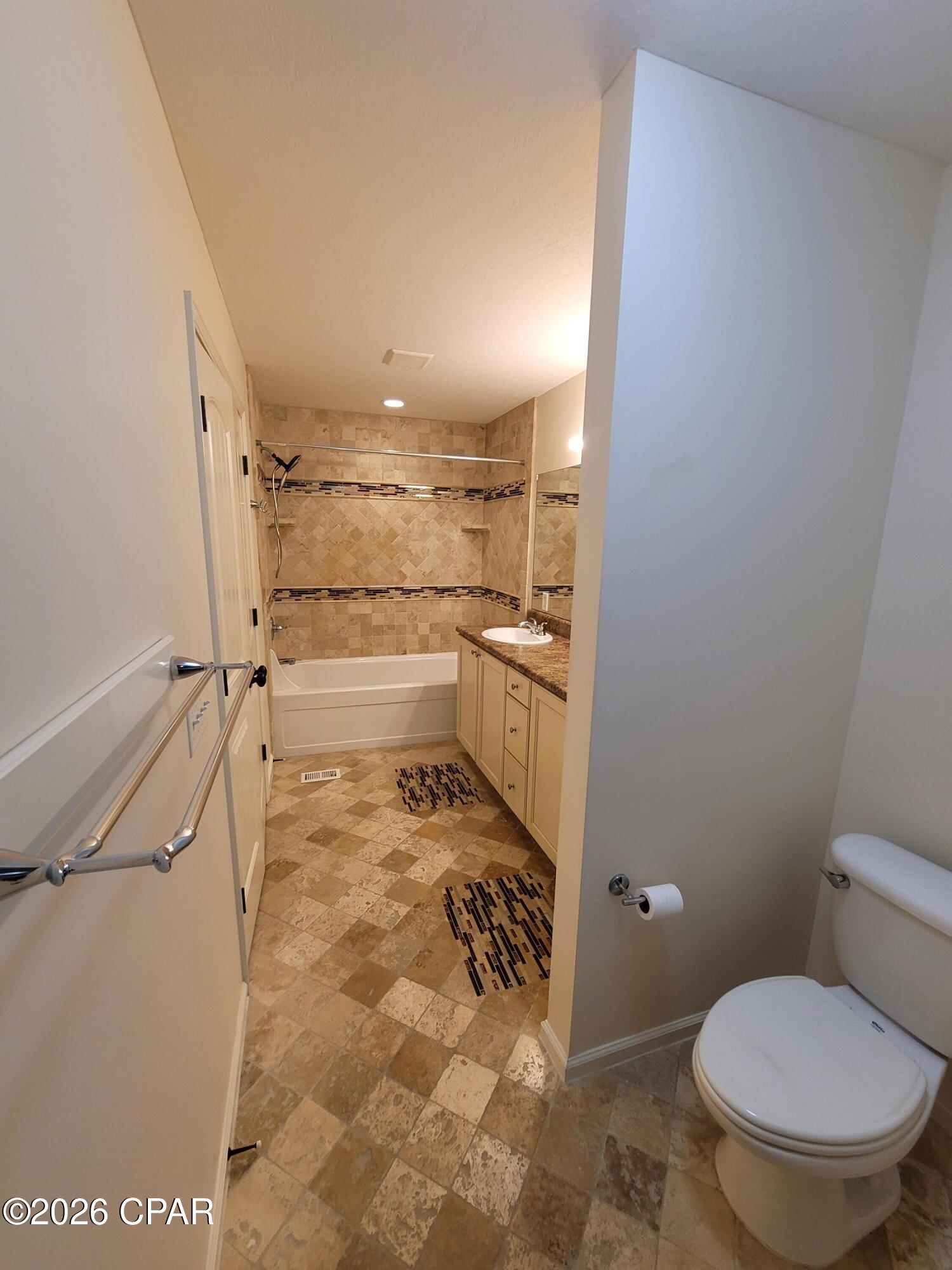 Quail Hollow - Residential Lease