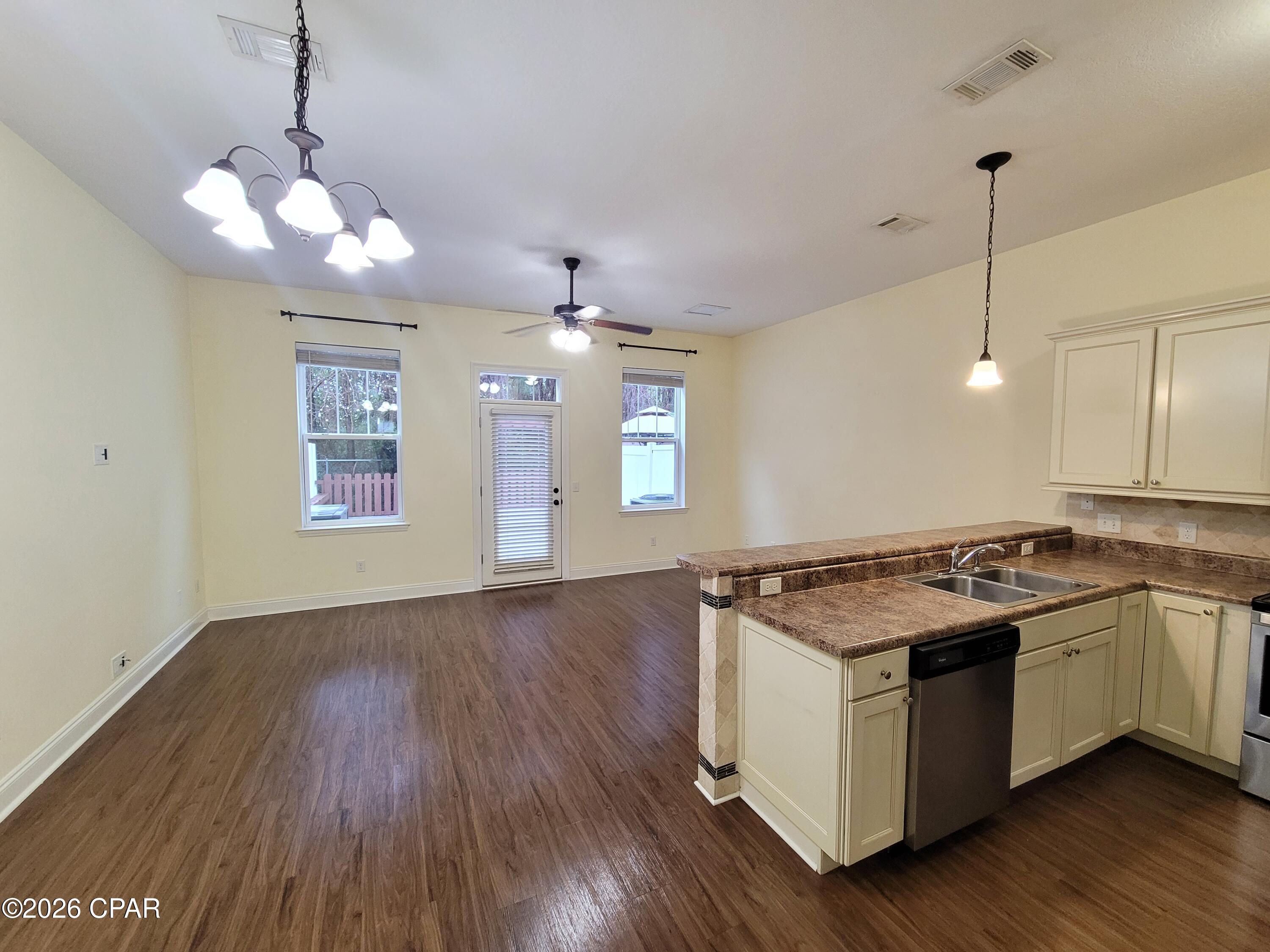 Quail Hollow - Residential Lease