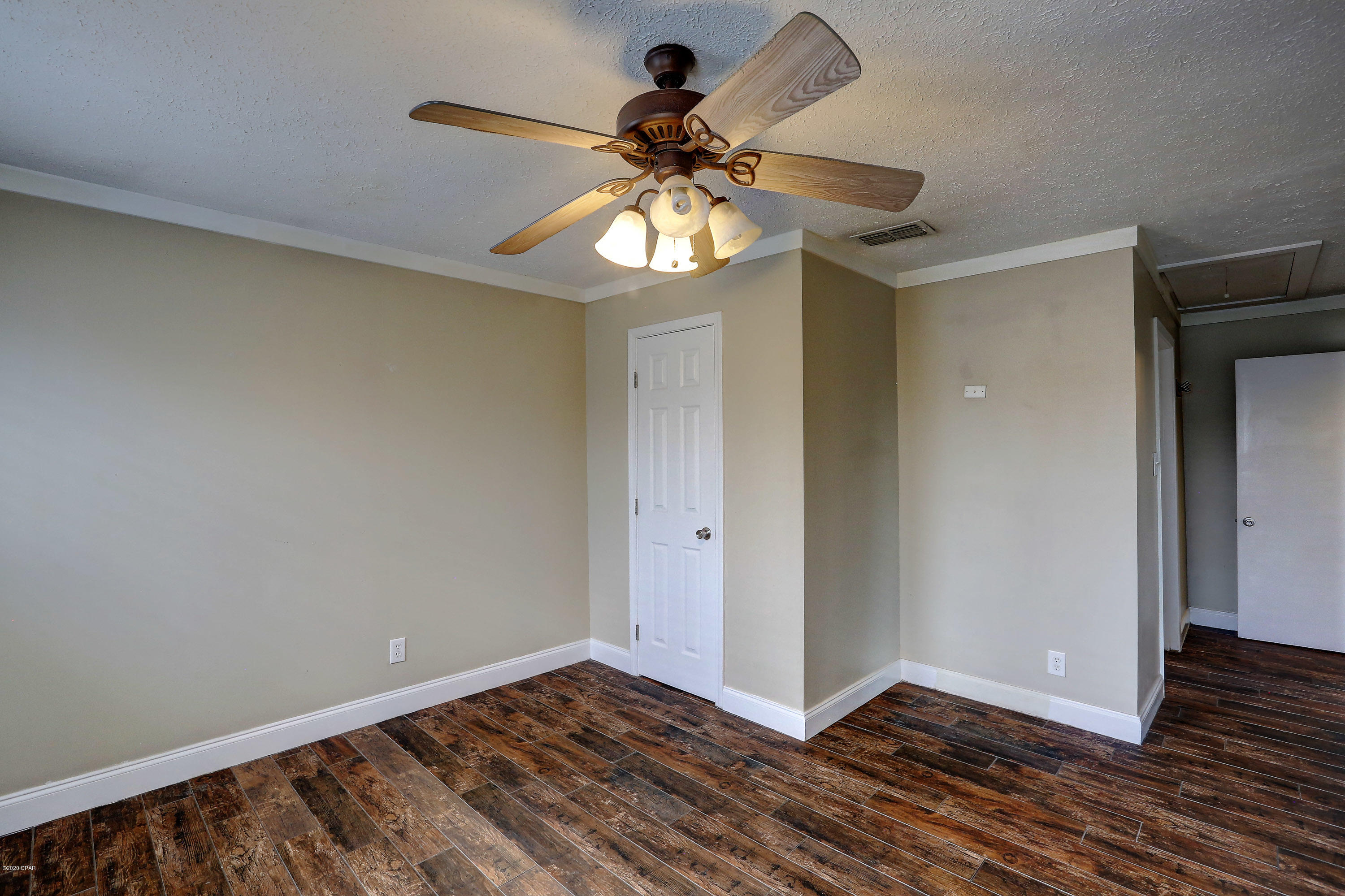 Pine Forest Est Ph 1 - Residential