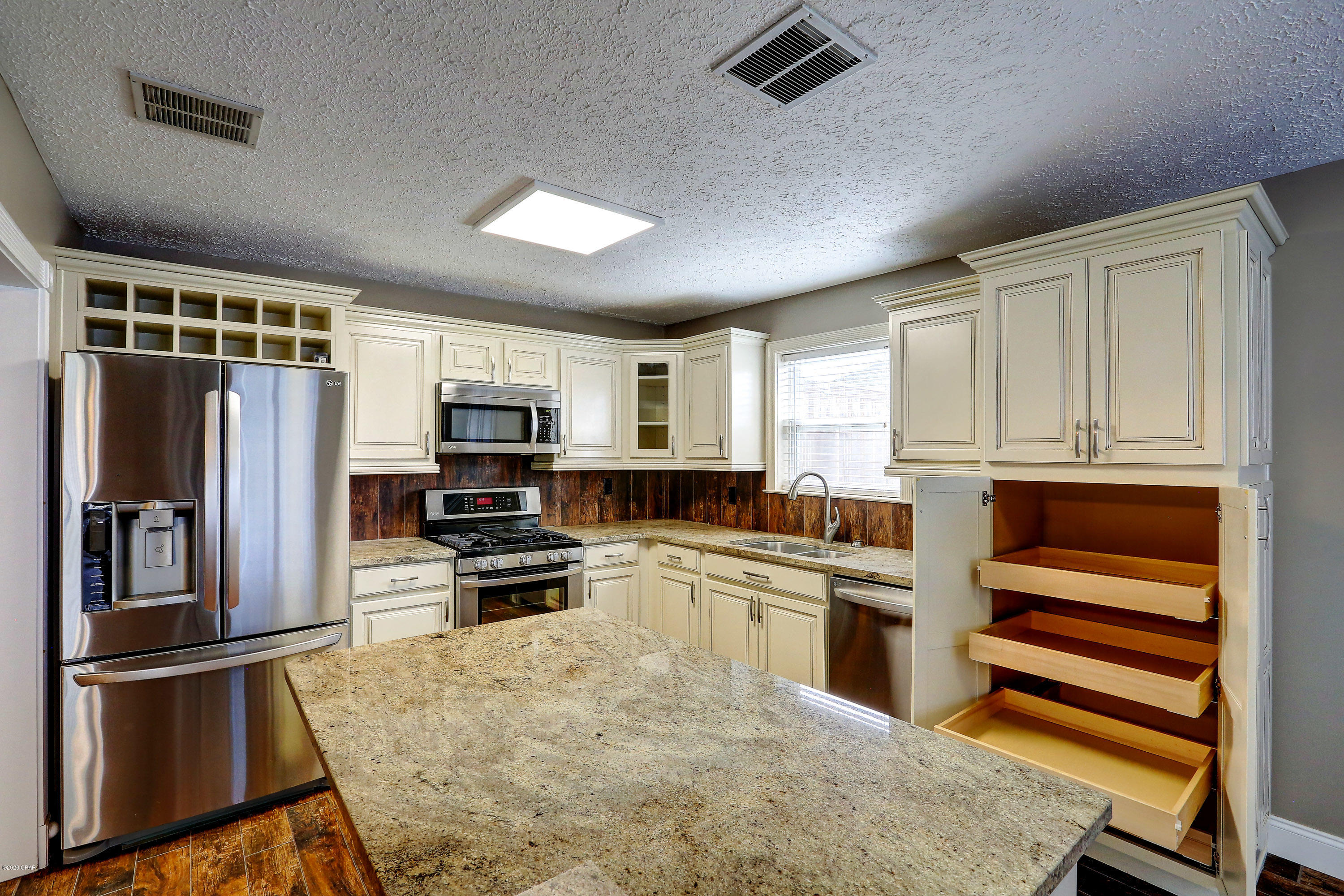 Pine Forest Est Ph 1 - Residential
