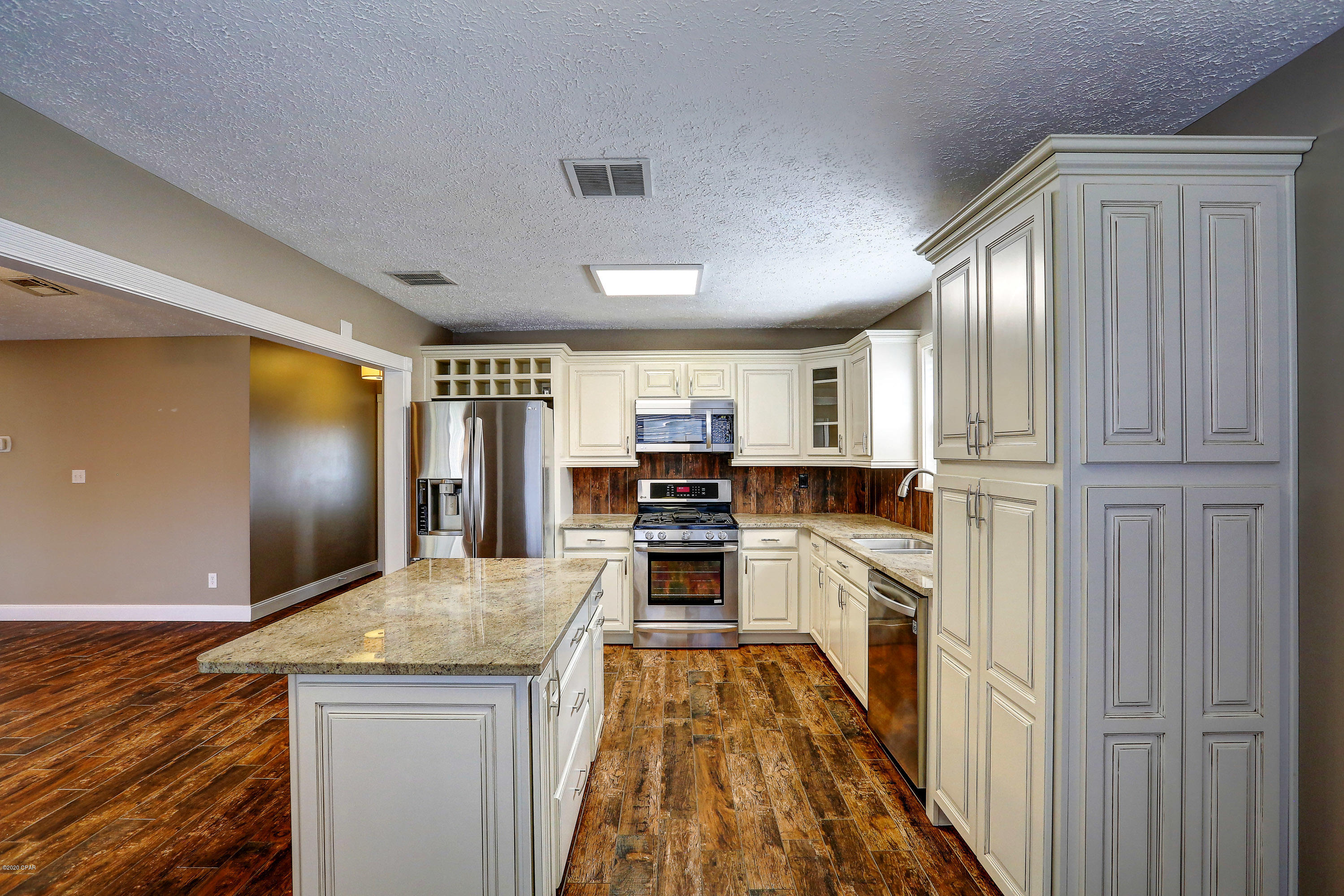 Pine Forest Est Ph 1 - Residential