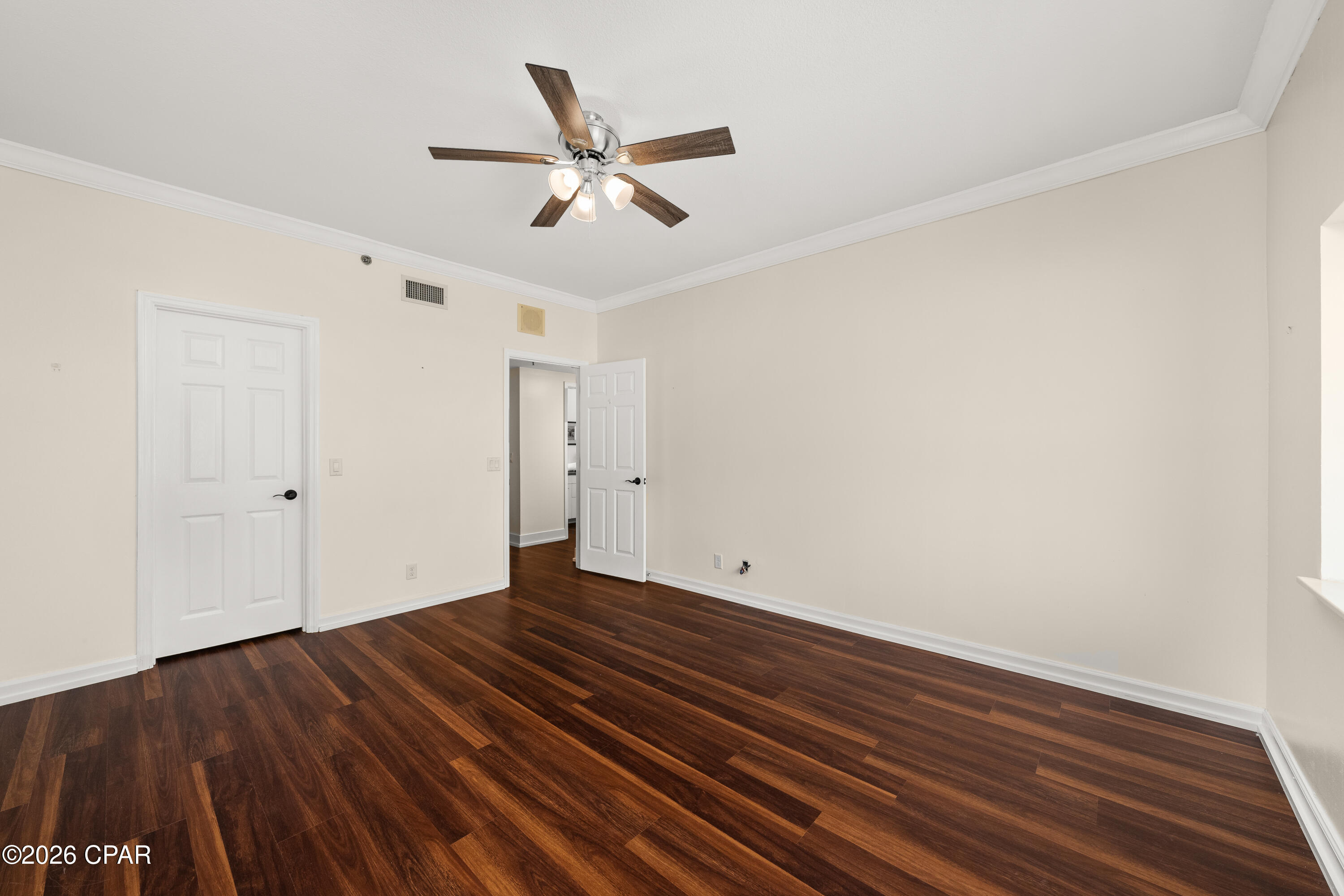 Summerwinds Condo - Residential