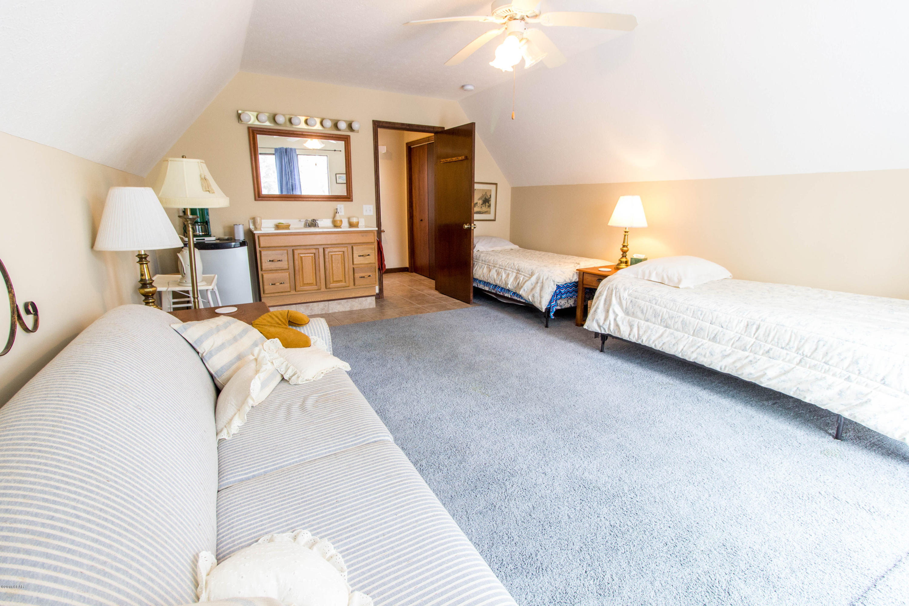 Paradise Lakes - Residential