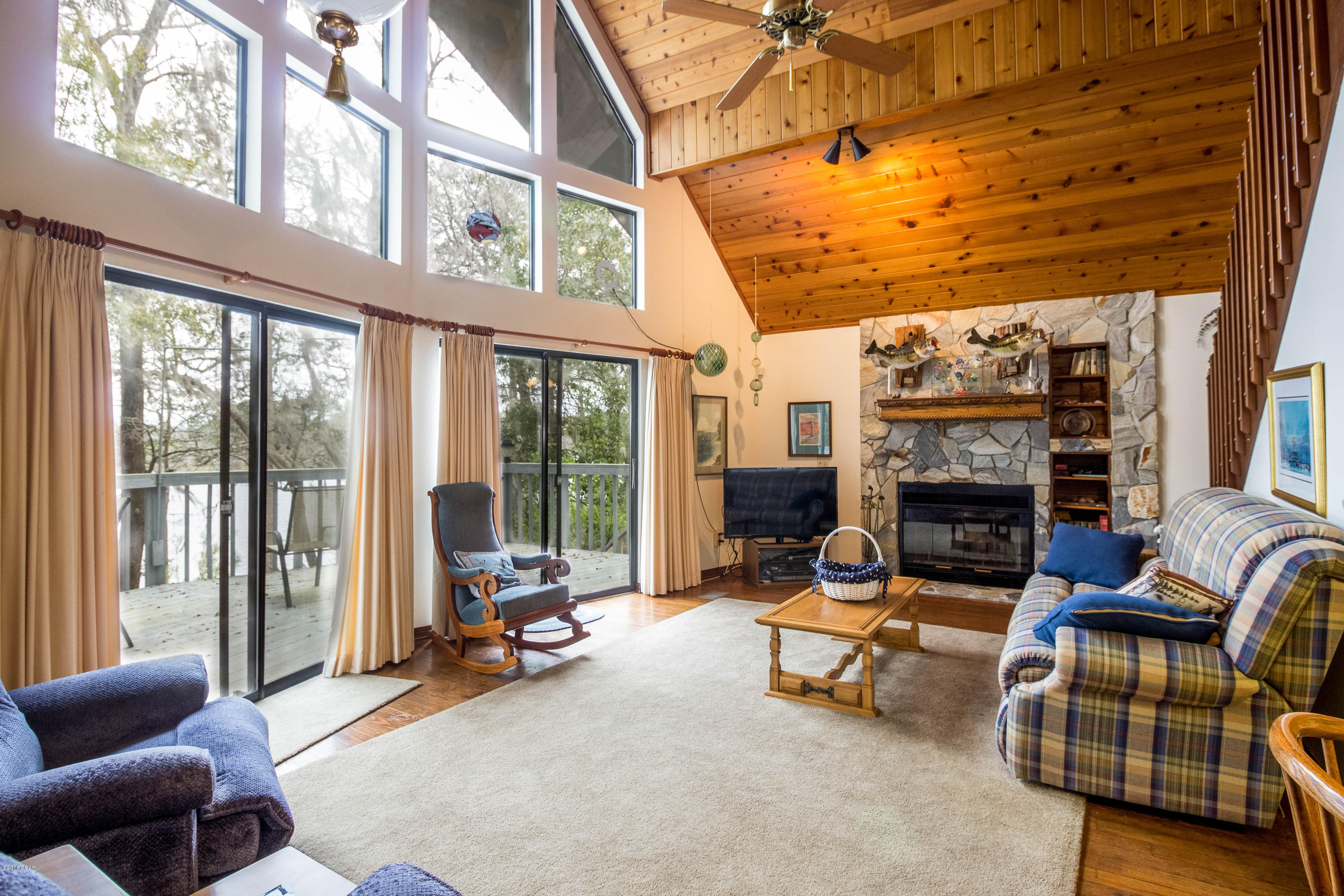 Paradise Lakes - Residential