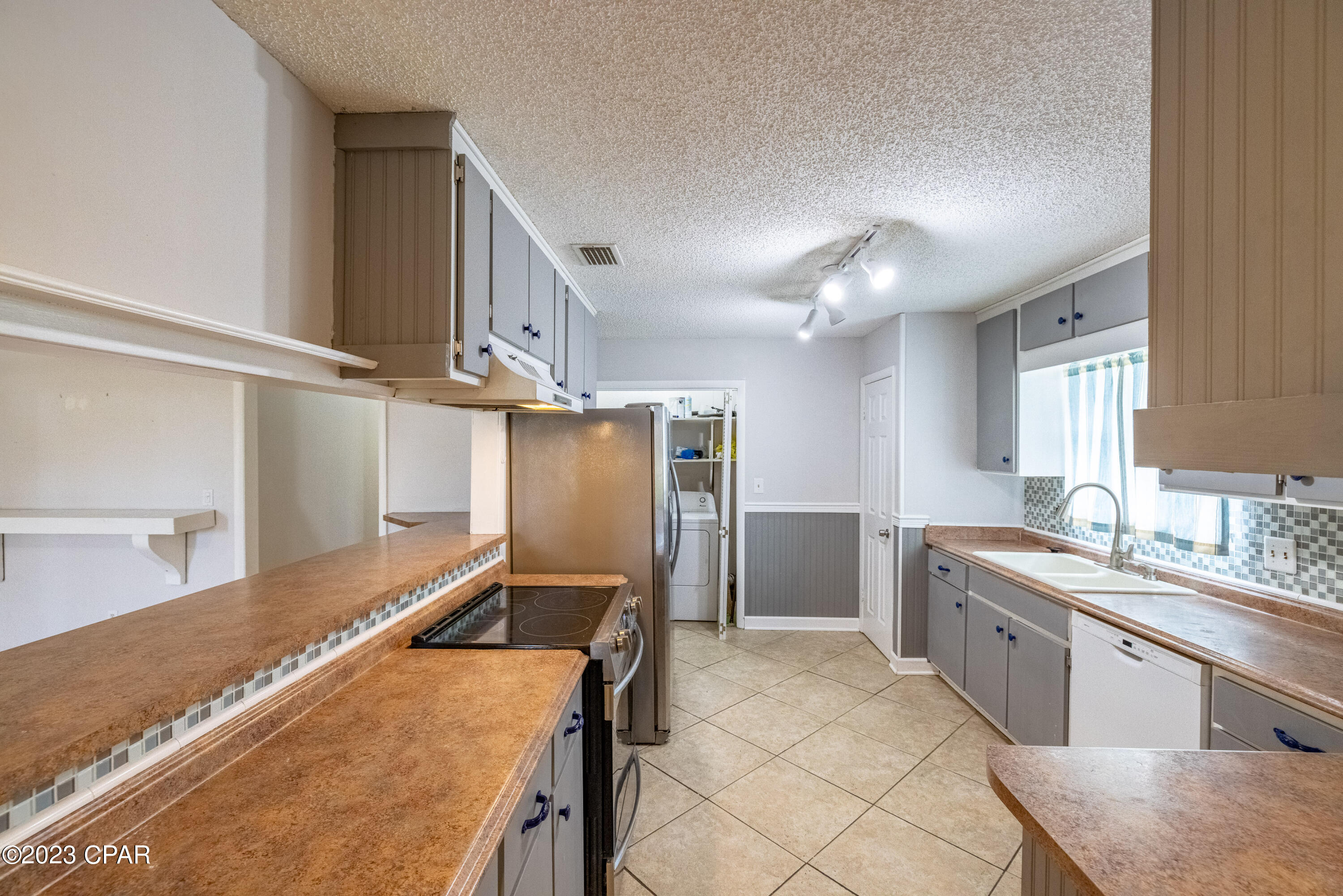 Pine Forest Est Ph 1 - Residential