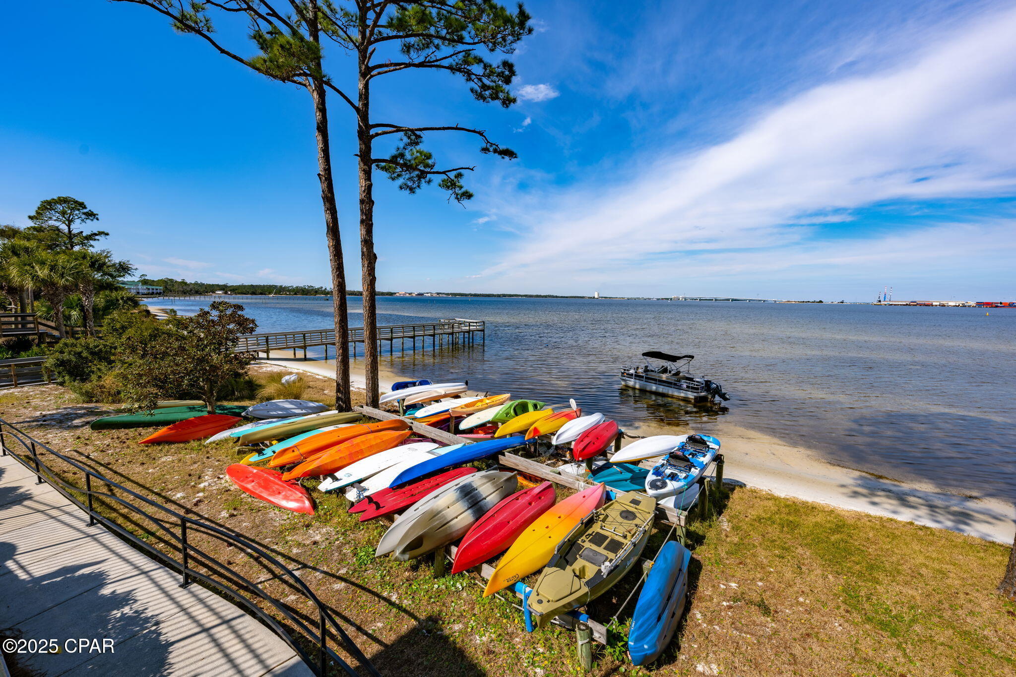Magnolia Bay Club - Residential